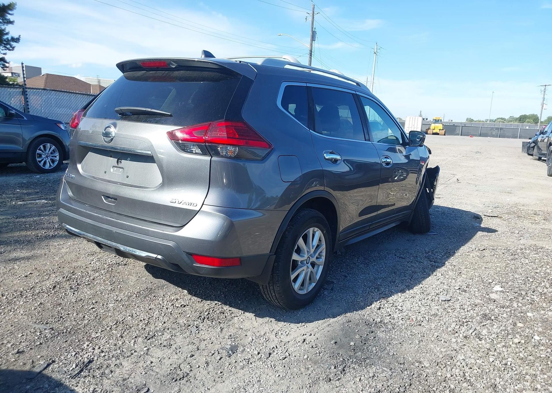 2017 NISSAN ROGUE SV