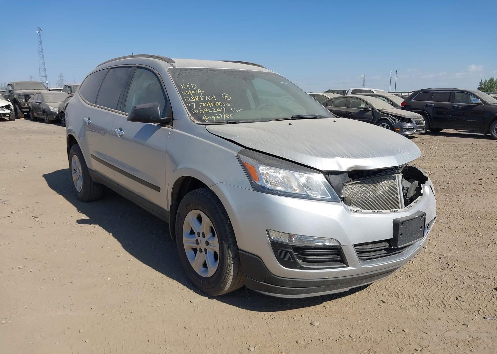 2017 CHEVROLET TRAVERSE LS