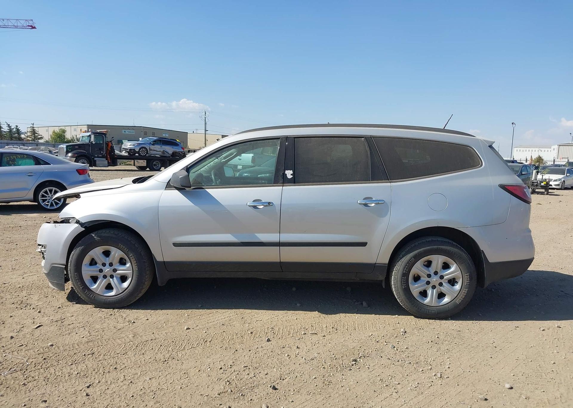 2017 CHEVROLET TRAVERSE LS