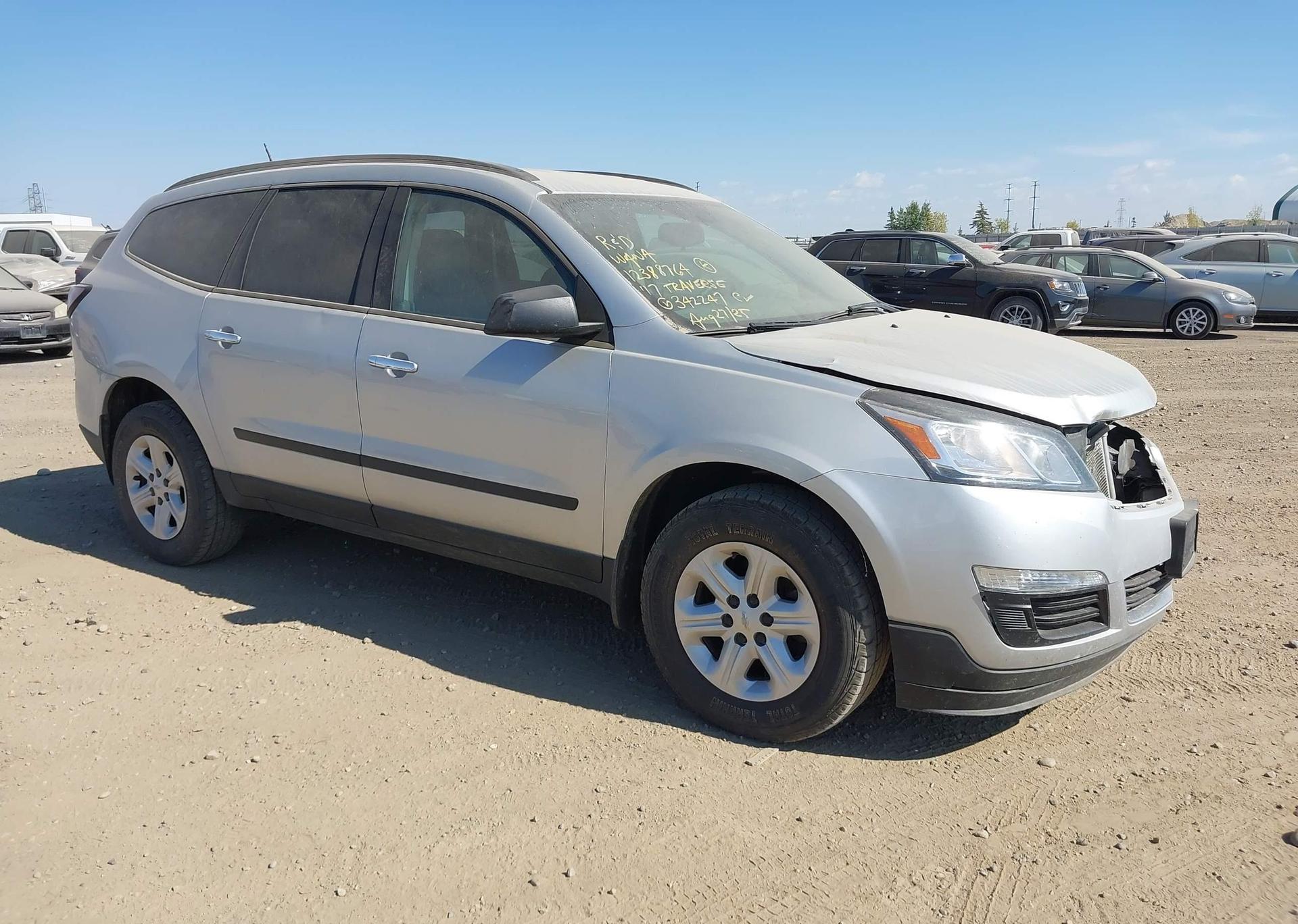 2017 CHEVROLET TRAVERSE LS
