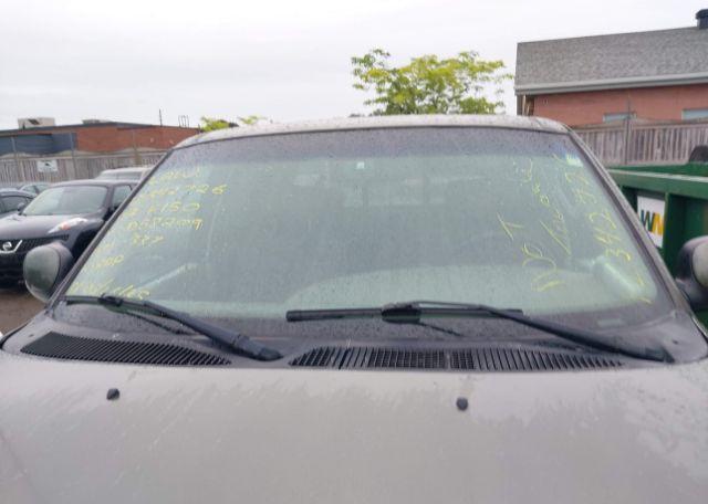 2002 FORD F-150 LARIAT