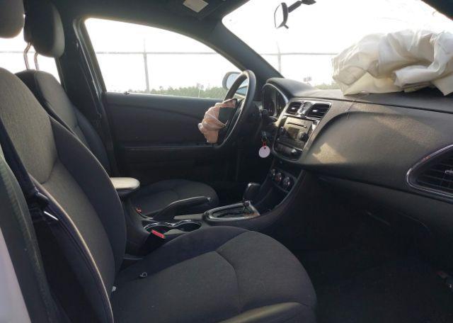 2012 CHRYSLER 200 LX