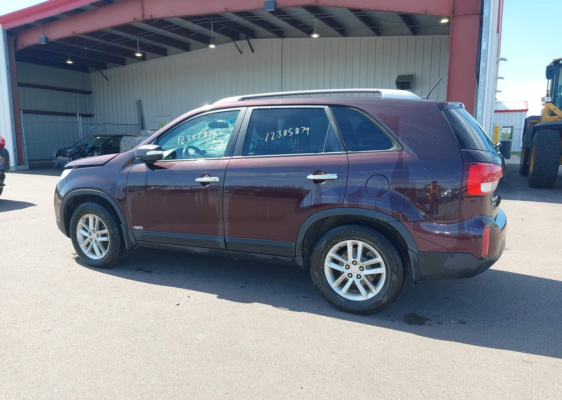 2014 KIA SORENTO LX