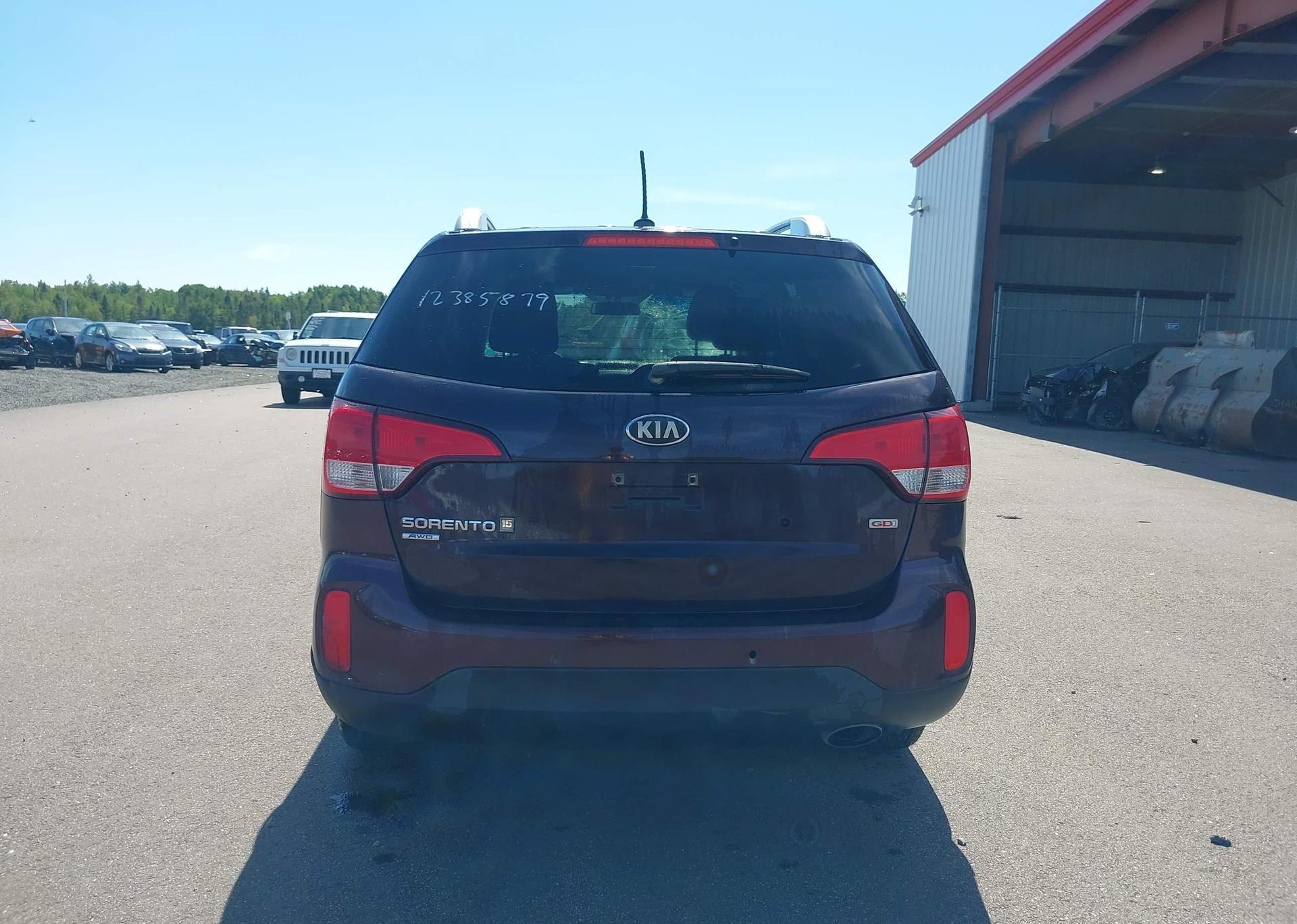 2014 KIA SORENTO LX