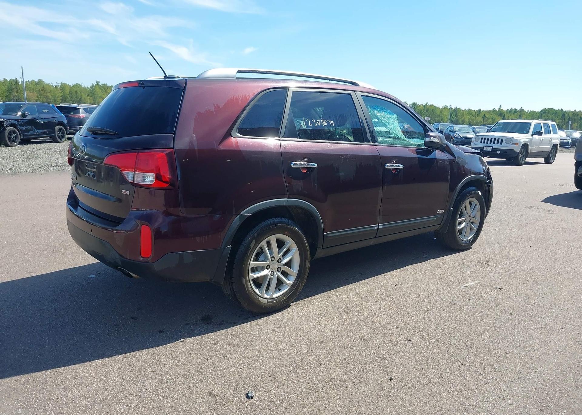 2014 KIA SORENTO LX