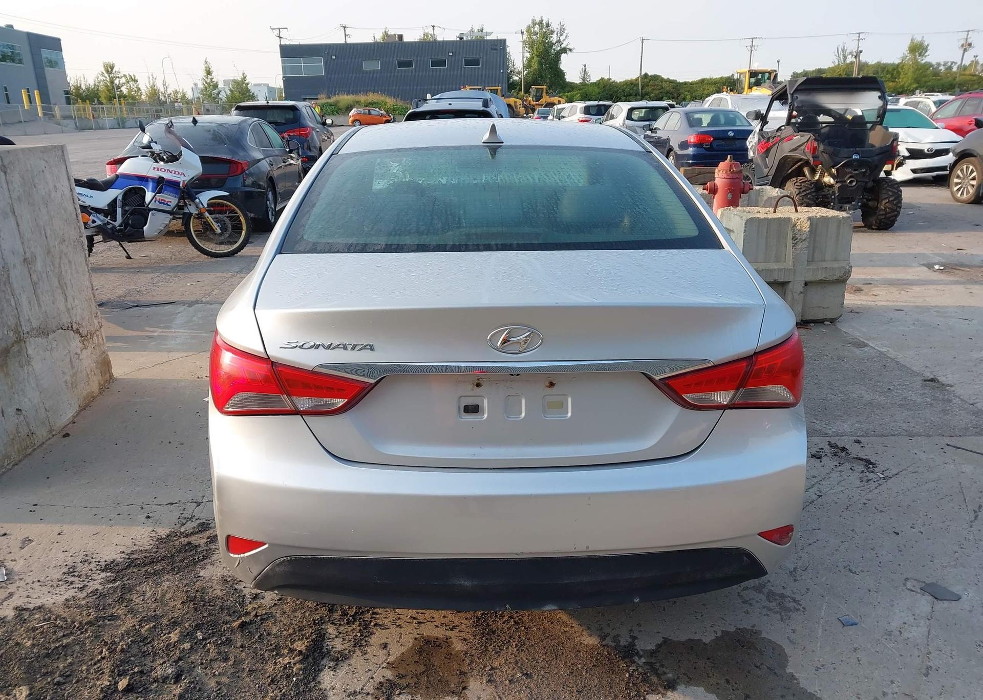 2014 HYUNDAI SONATA GLS