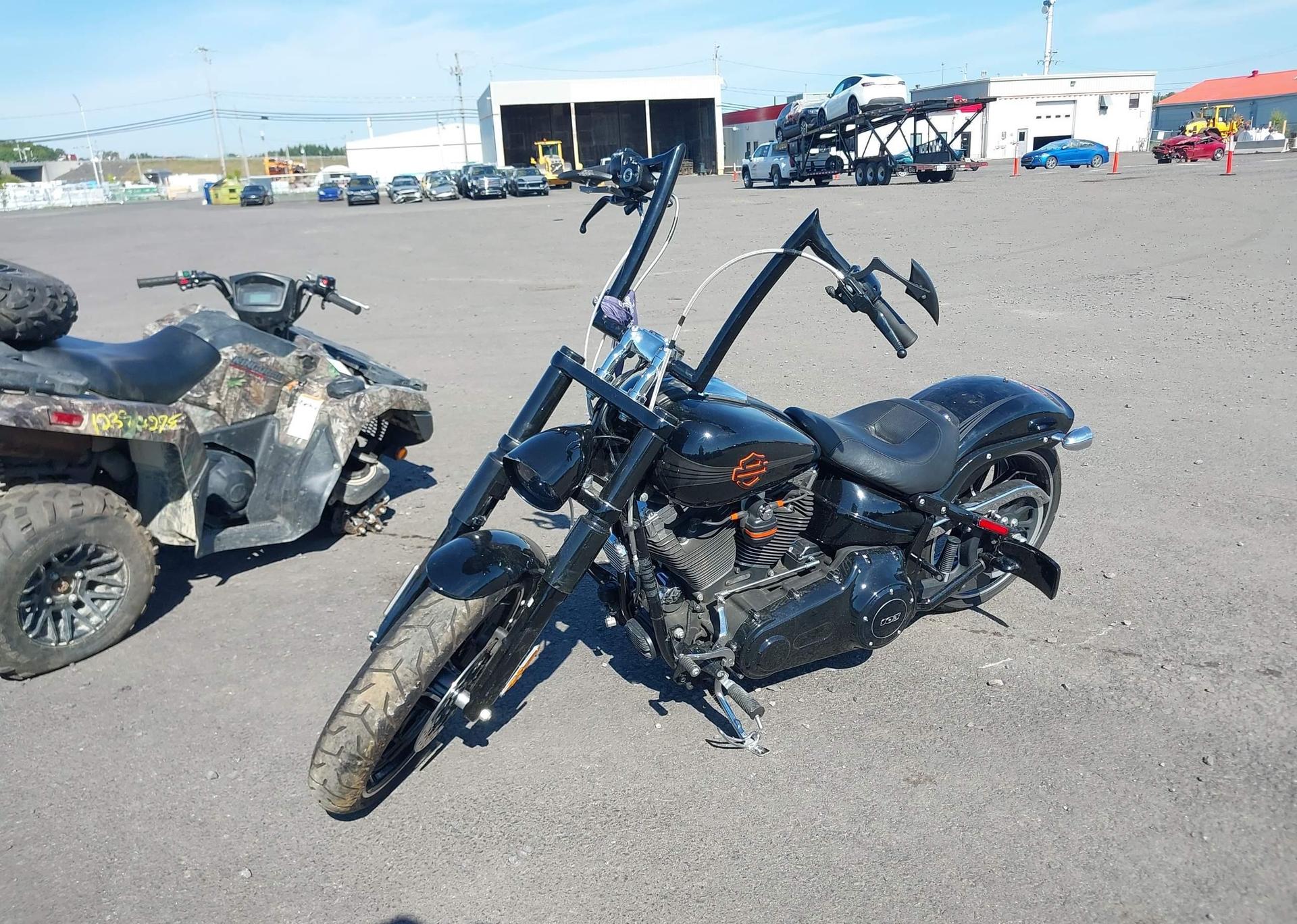 2013 HARLEY-DAVIDSON FXSB BREAKOUT