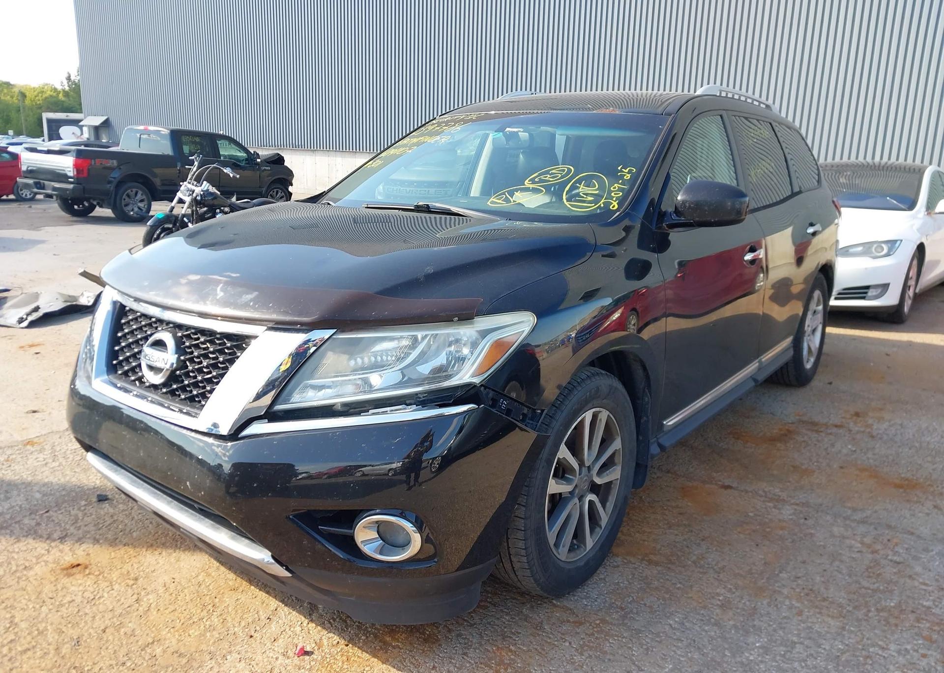2013 NISSAN PATHFINDER PLATINUM