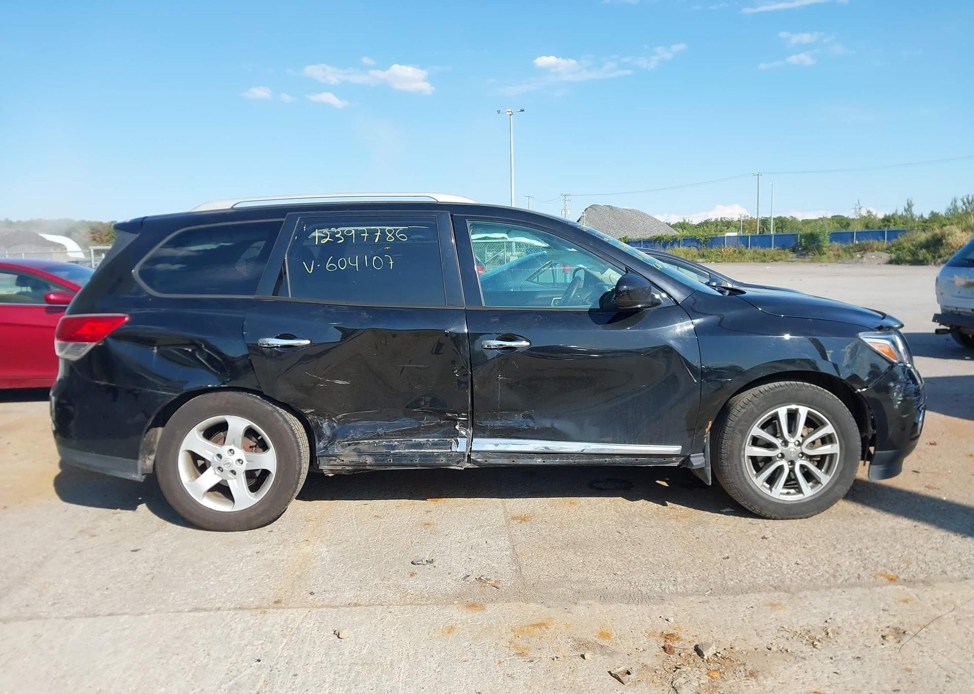 2013 NISSAN PATHFINDER PLATINUM