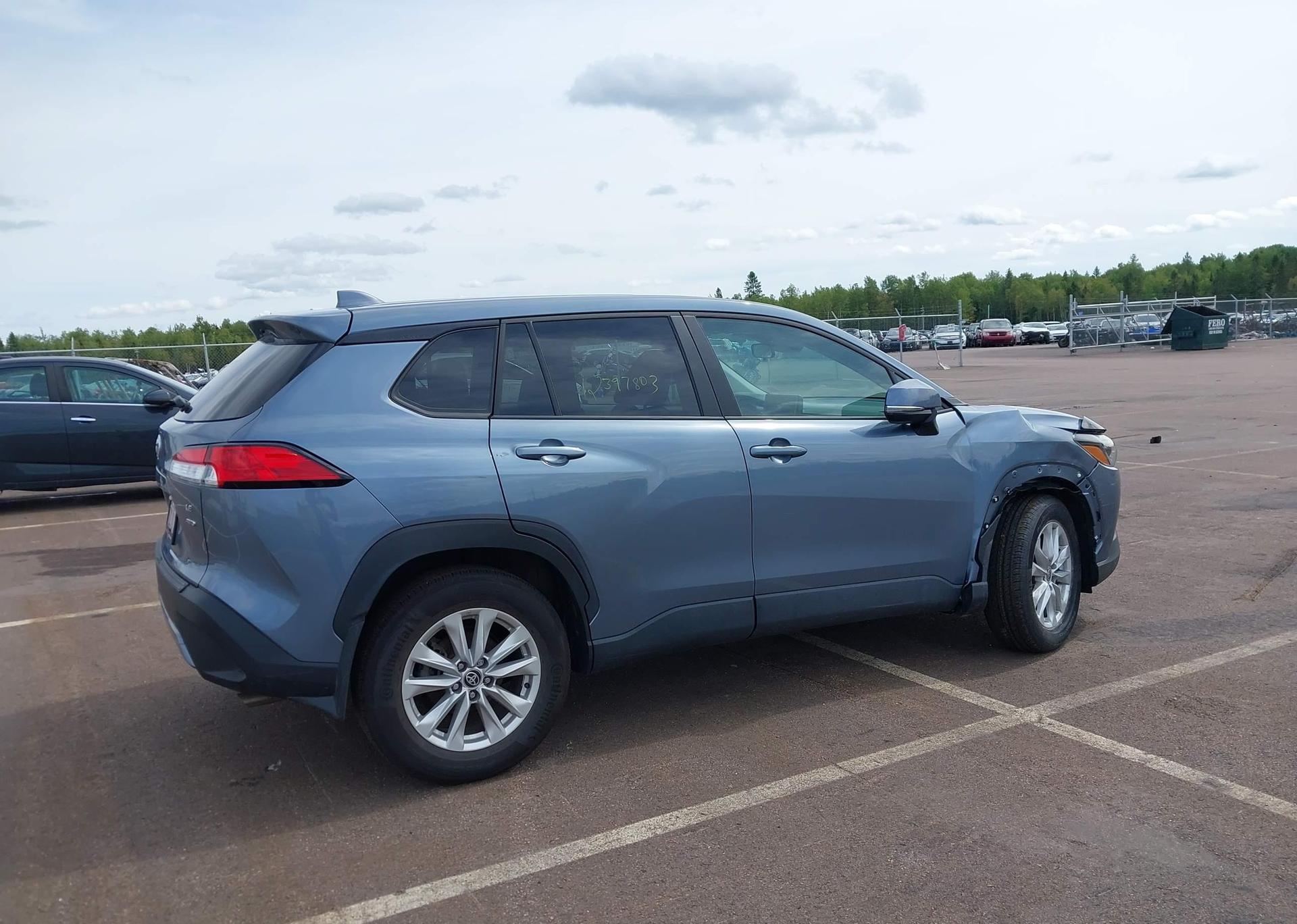 2023 TOYOTA COROLLA CROSS LE