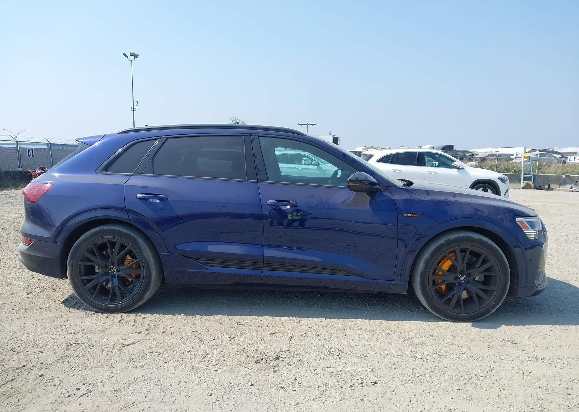 2022 AUDI E-TRON PREMIUM