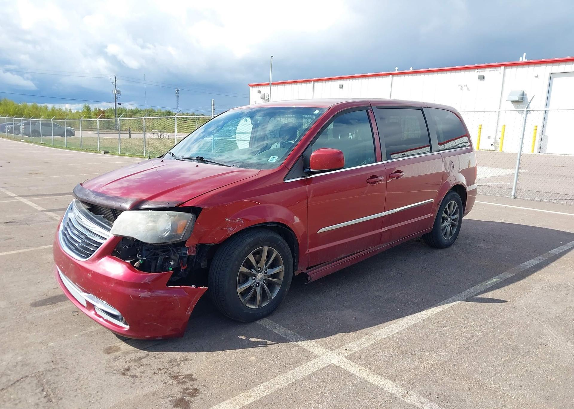 2014 CHRYSLER TOWN & COUNTRY S