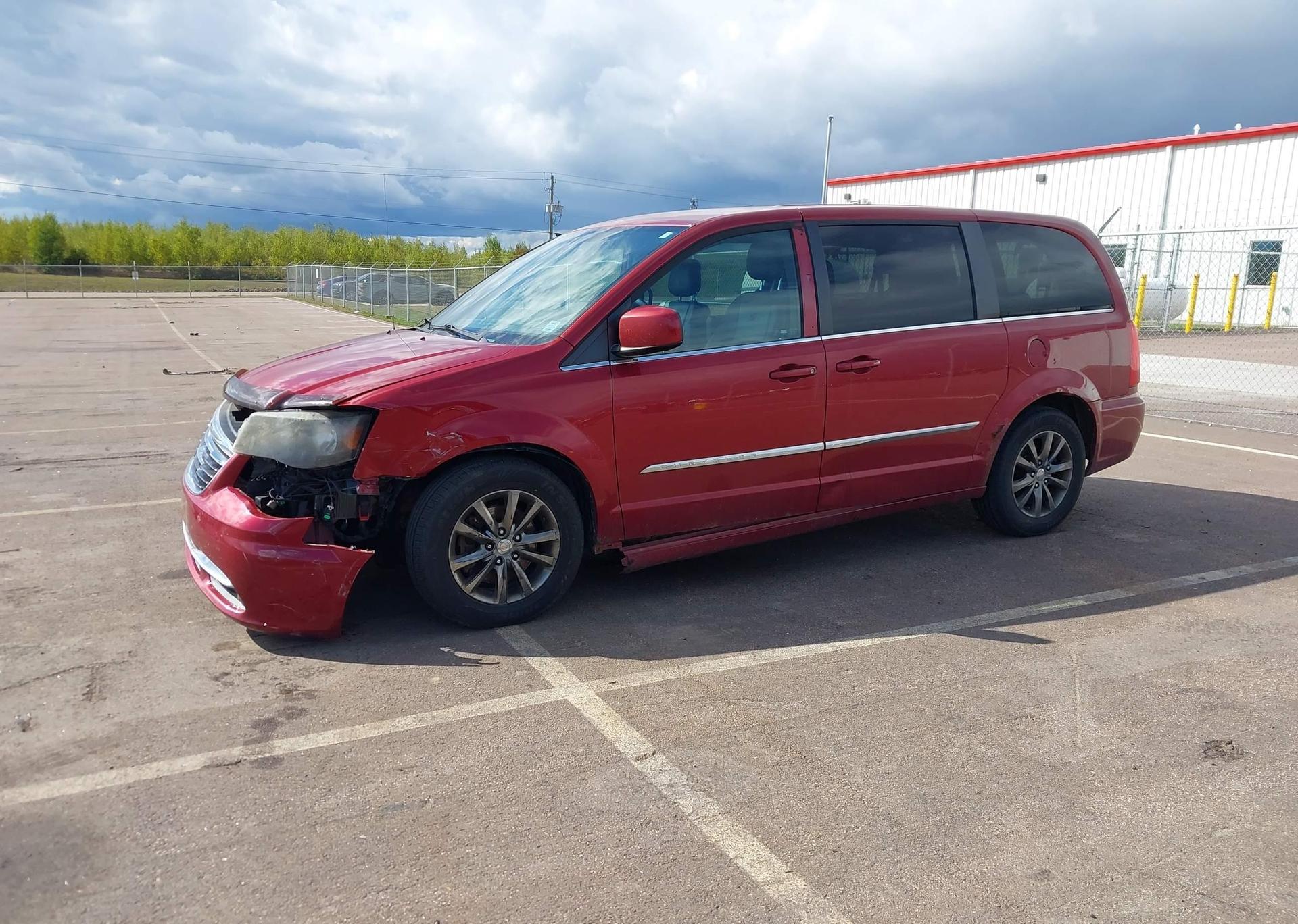 2014 CHRYSLER TOWN & COUNTRY S