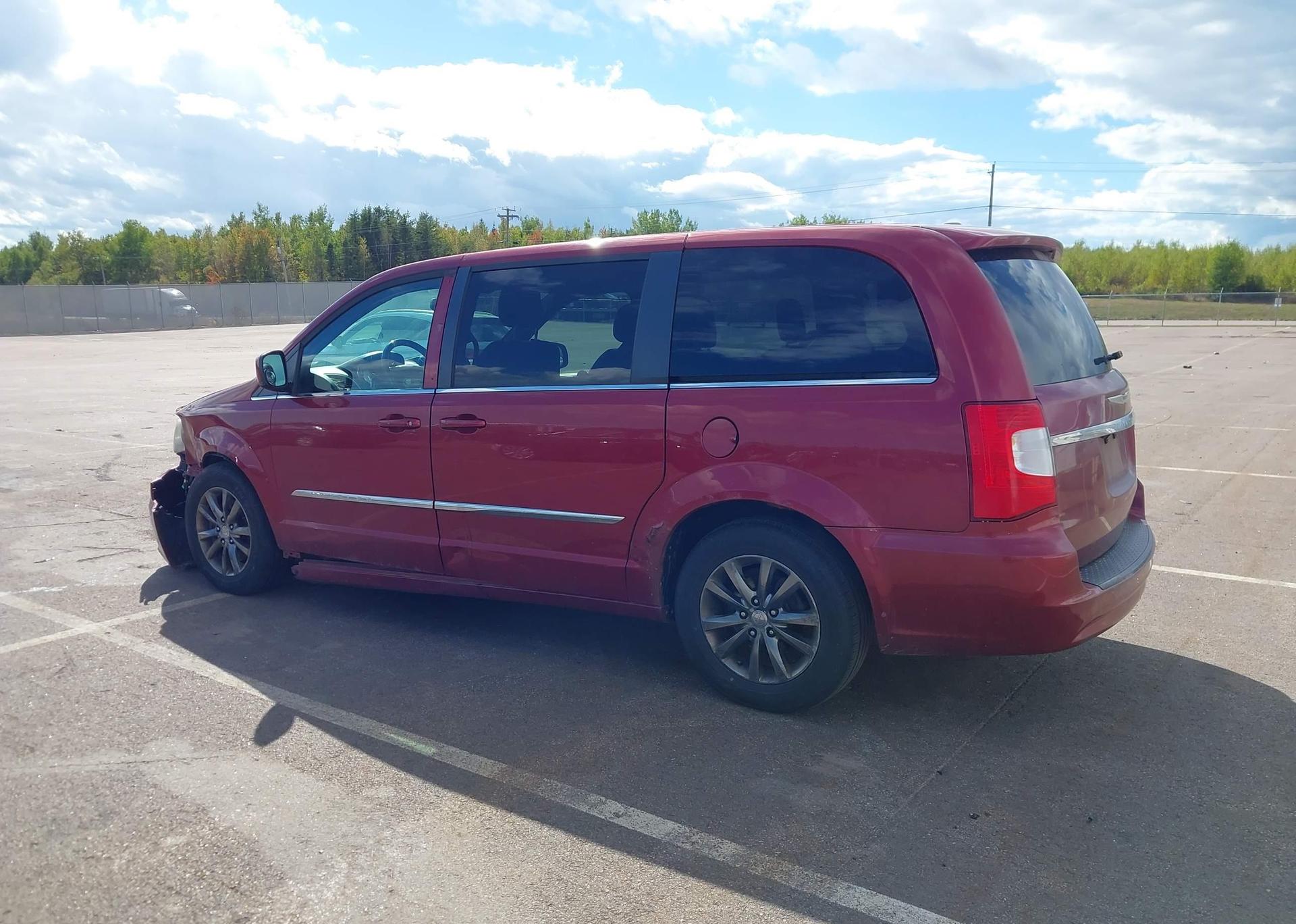 2014 CHRYSLER TOWN & COUNTRY S
