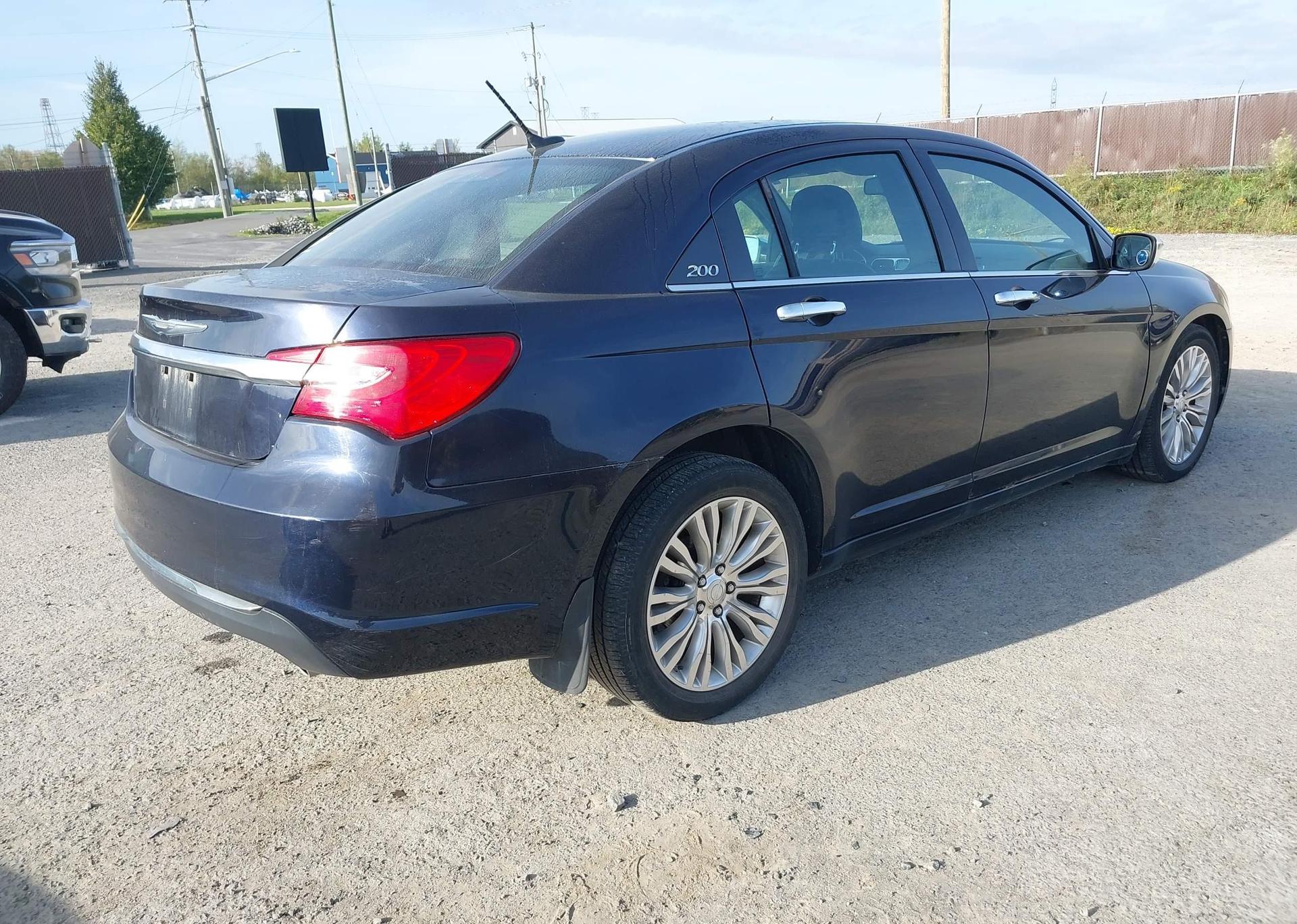 2012 CHRYSLER 200 LIMITED