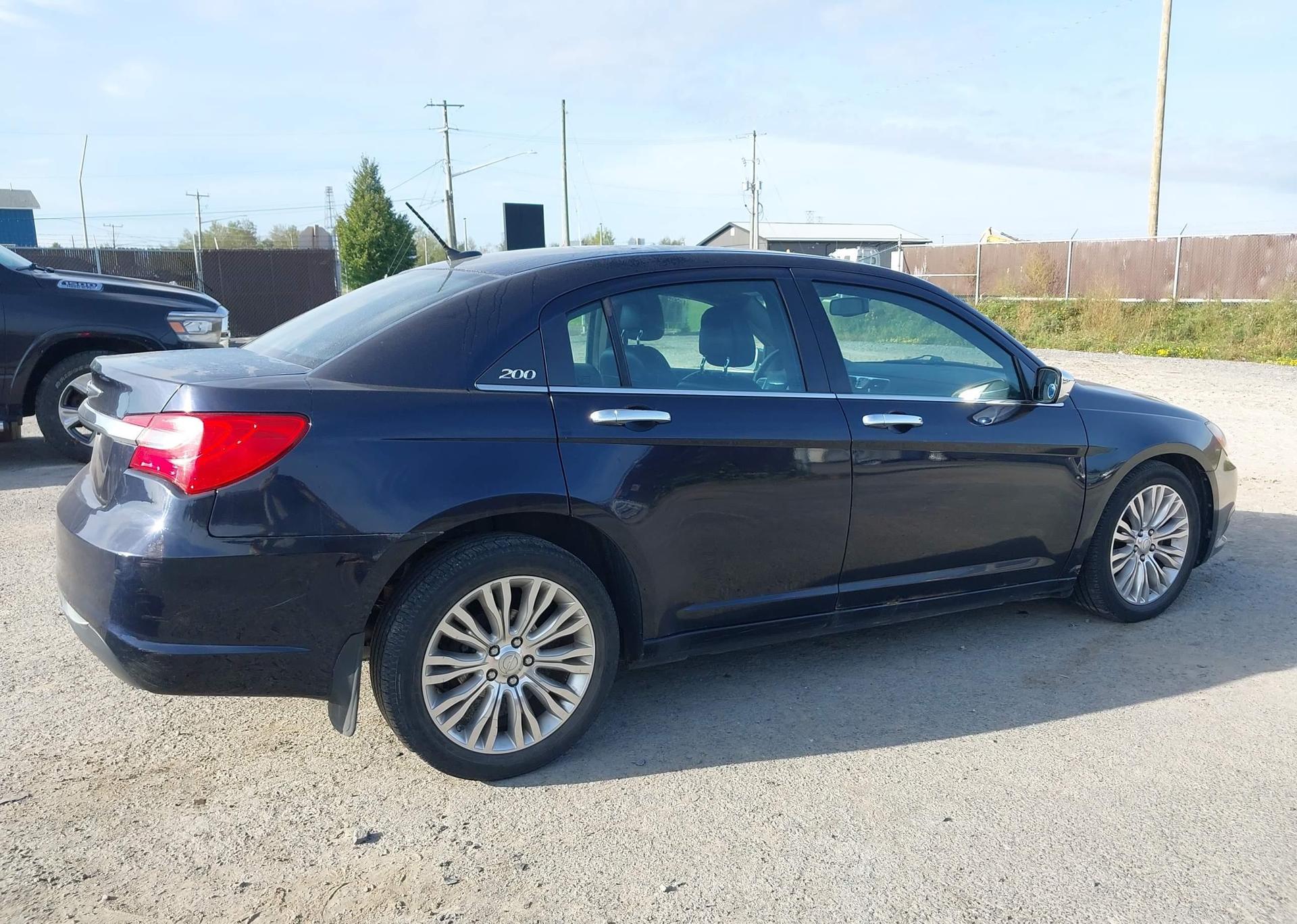 2012 CHRYSLER 200 LIMITED