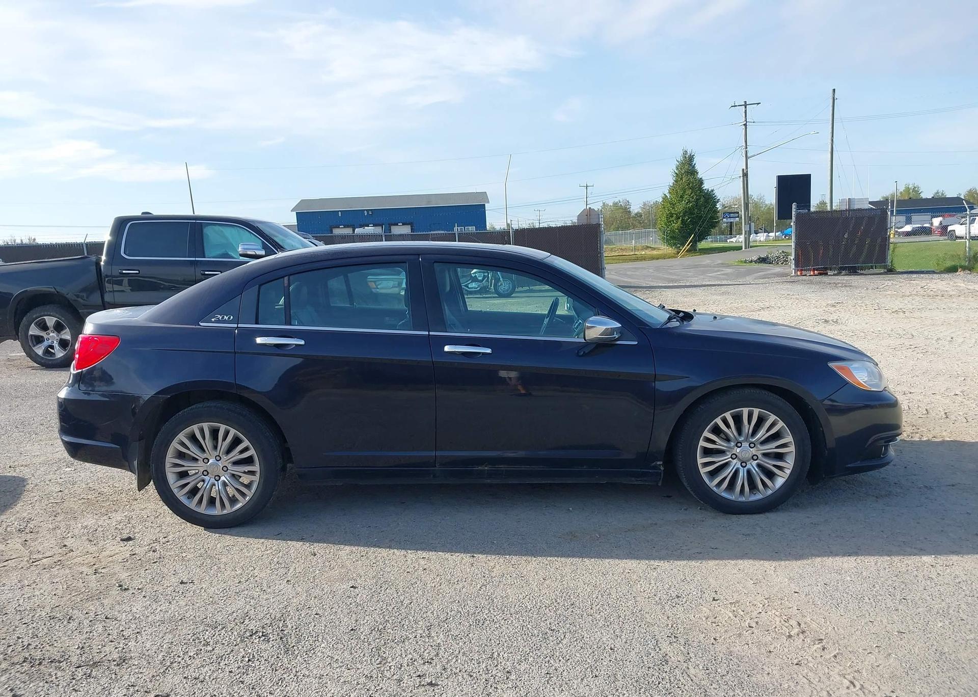 2012 CHRYSLER 200 LIMITED