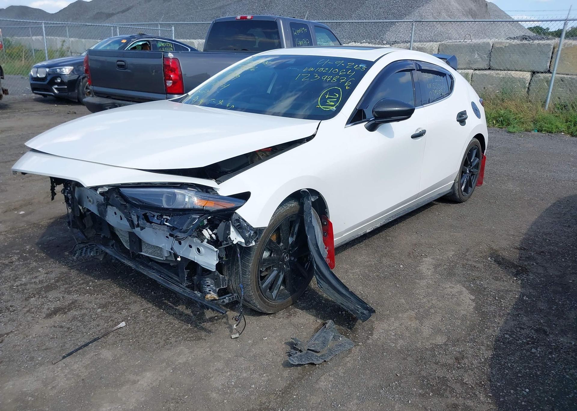 2022 MAZDA 3 PREMIUM