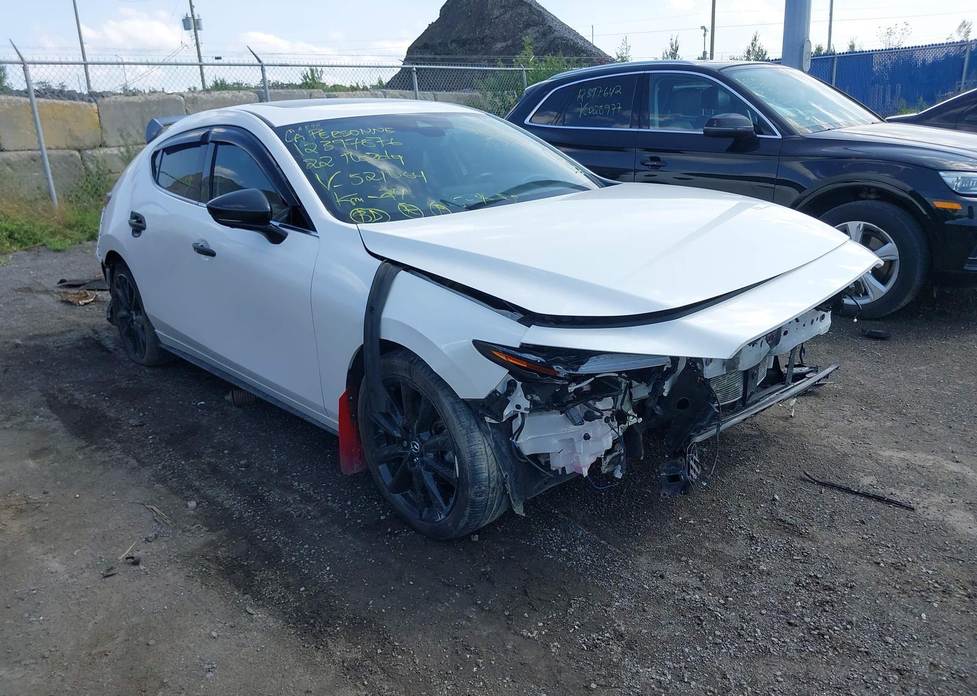 2022 MAZDA 3 PREMIUM