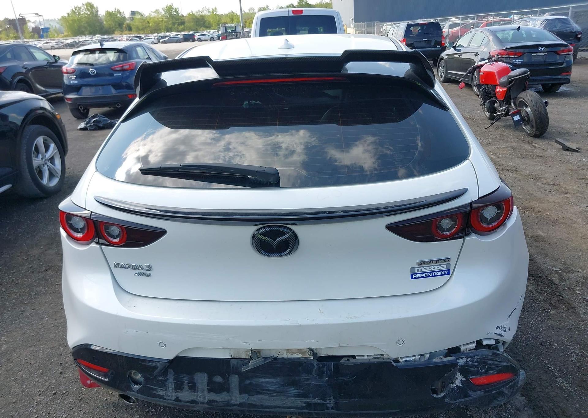 2022 MAZDA 3 PREMIUM