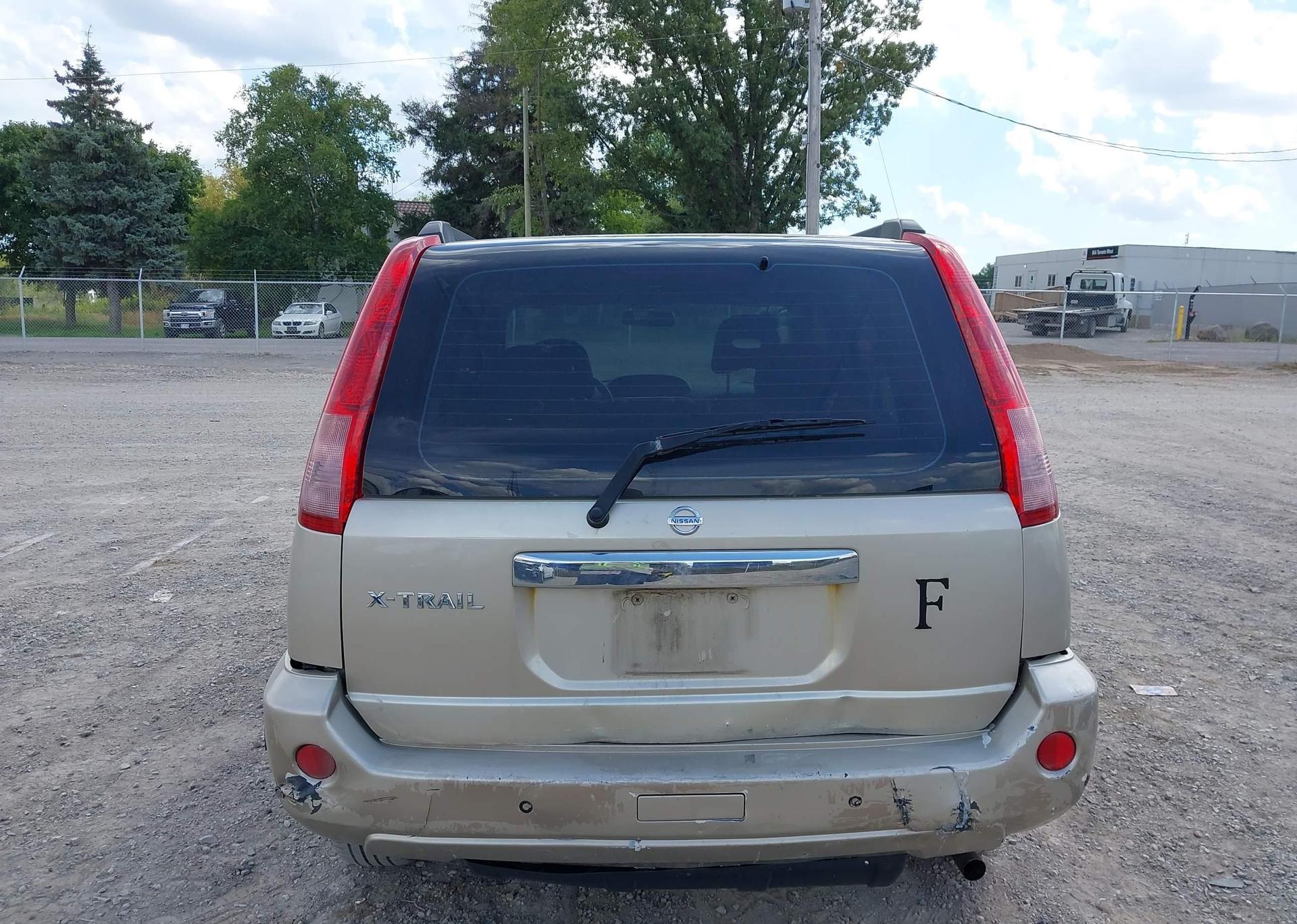 2006 NISSAN X-TRAIL SE