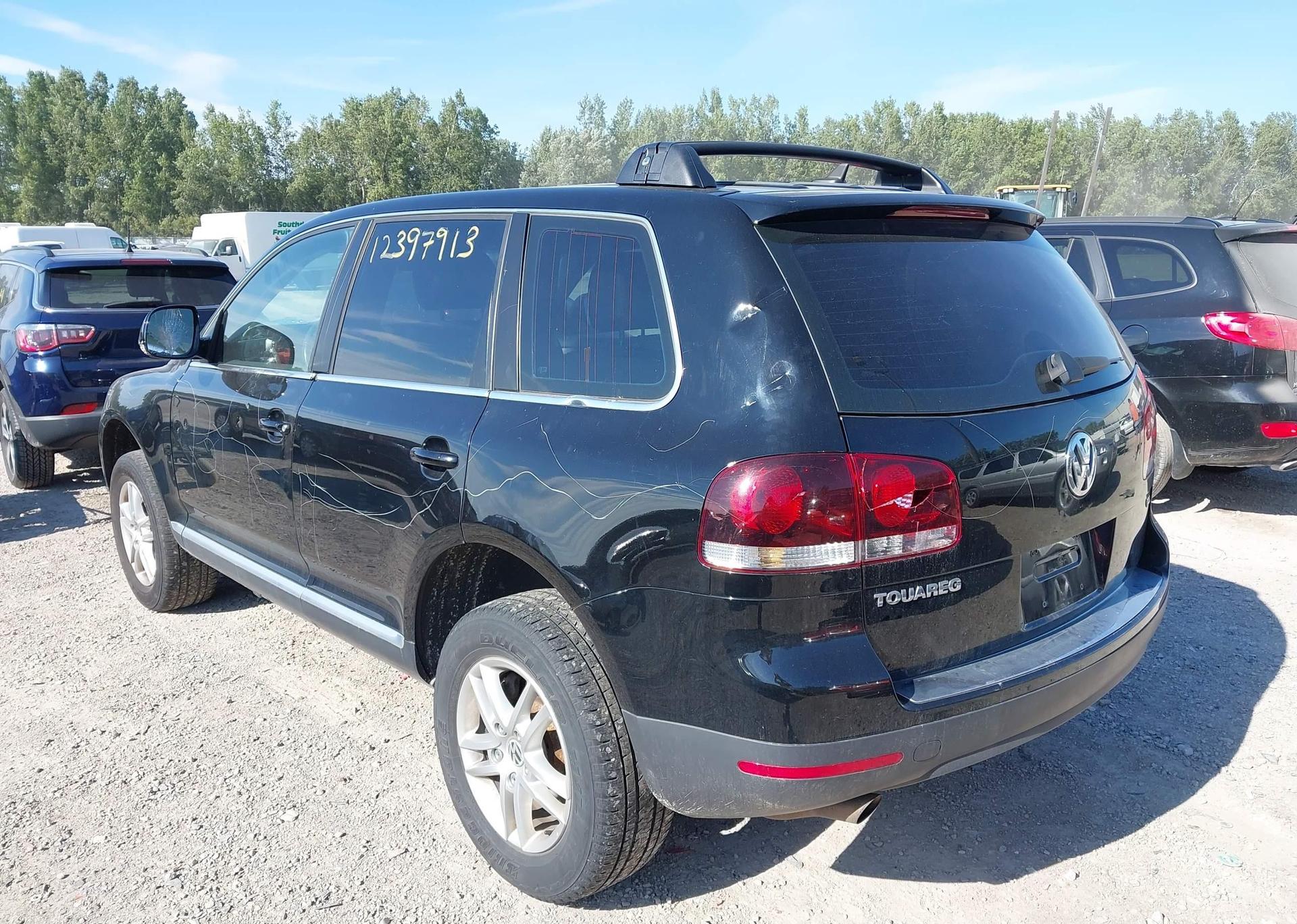 2009 VOLKSWAGEN TOUAREG