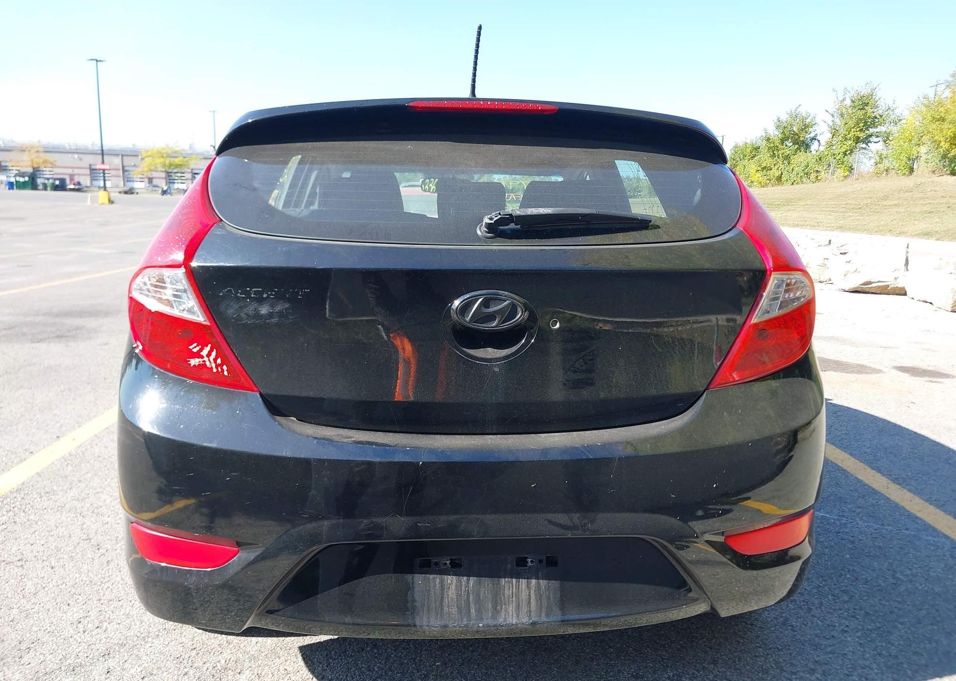 2016 HYUNDAI ACCENT SE