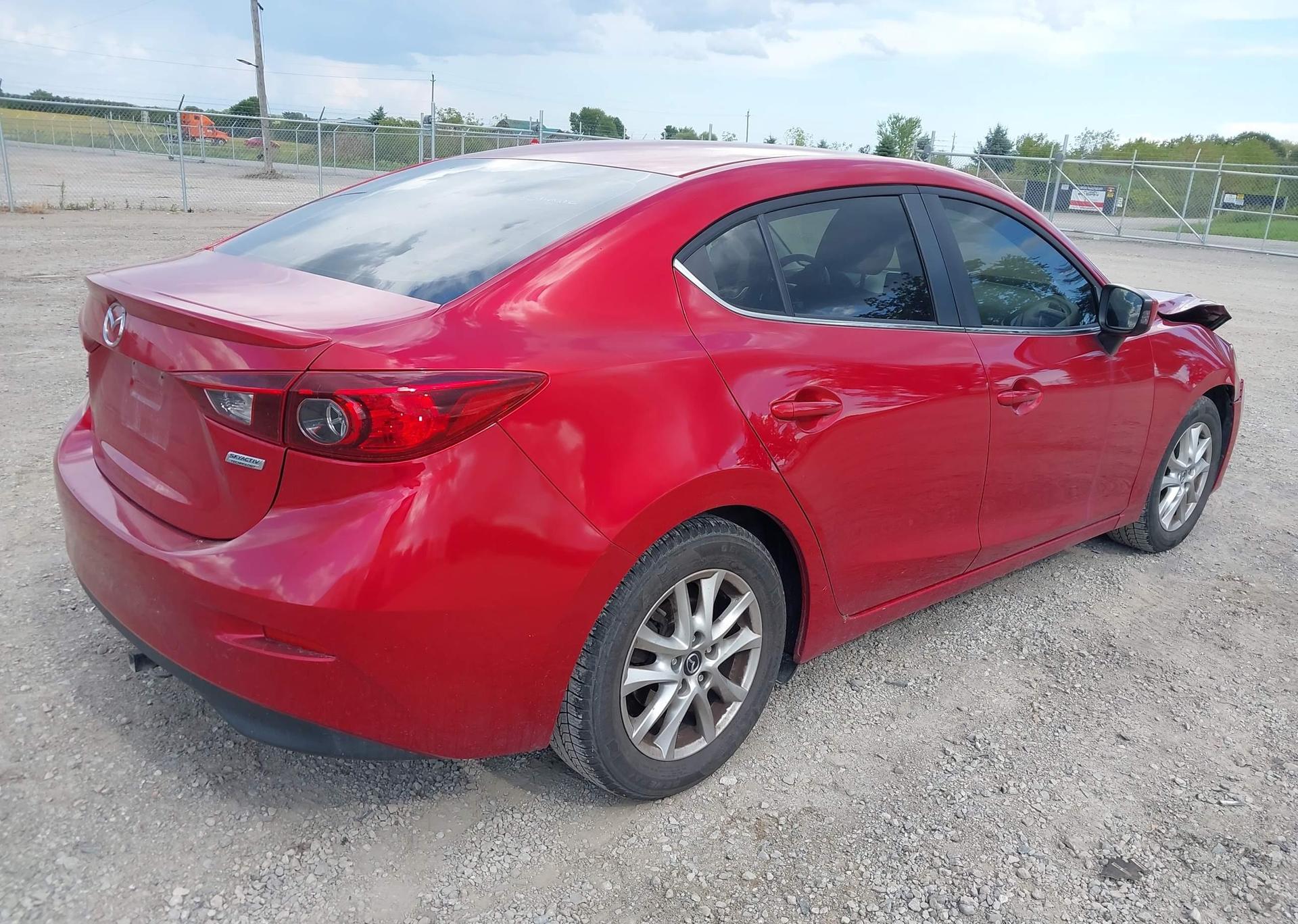 2015 MAZDA MAZDA3 GS