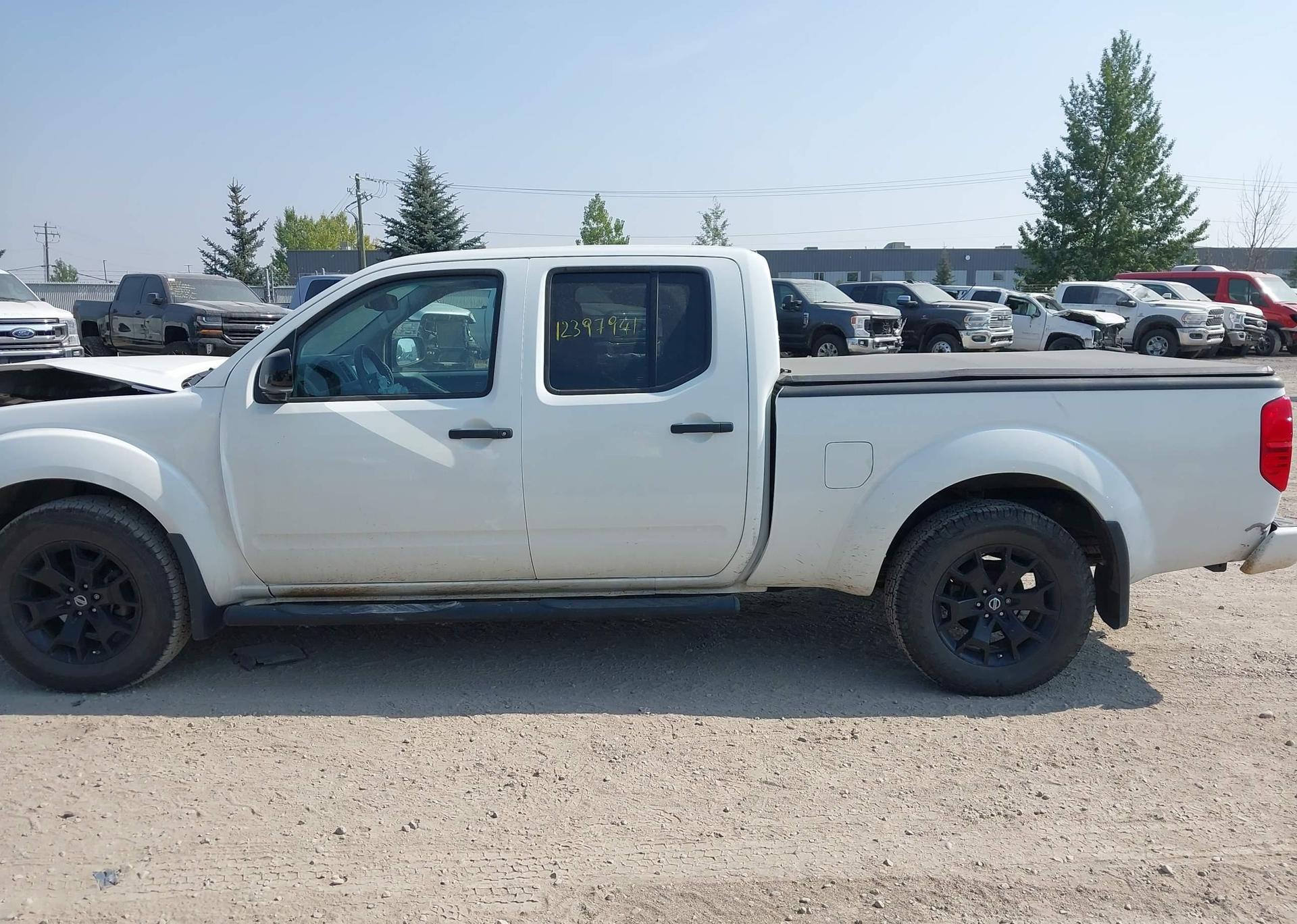 2019 NISSAN FRONTIER MIDNIGHT EDITION