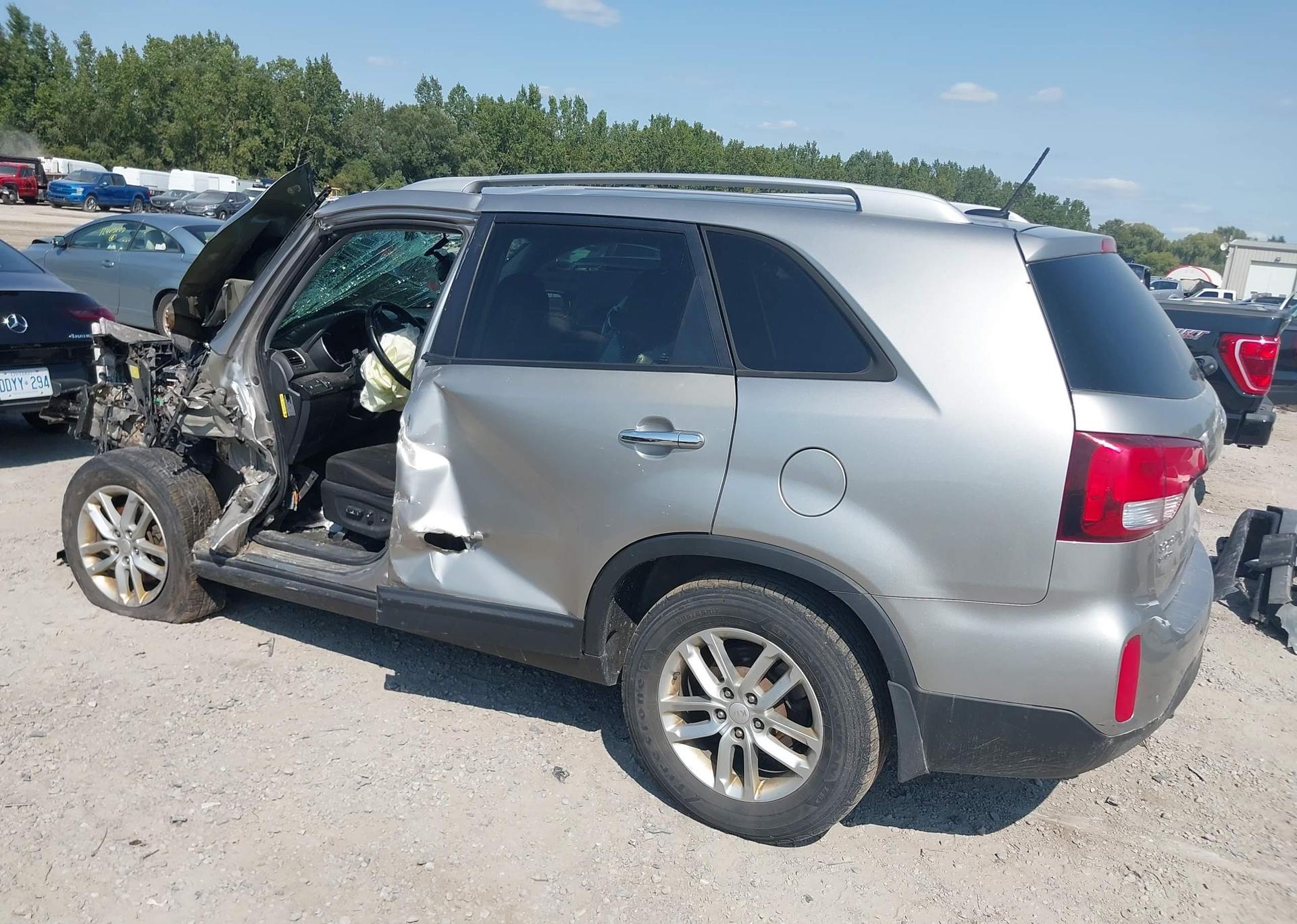 2014 KIA SORENTO LX V6