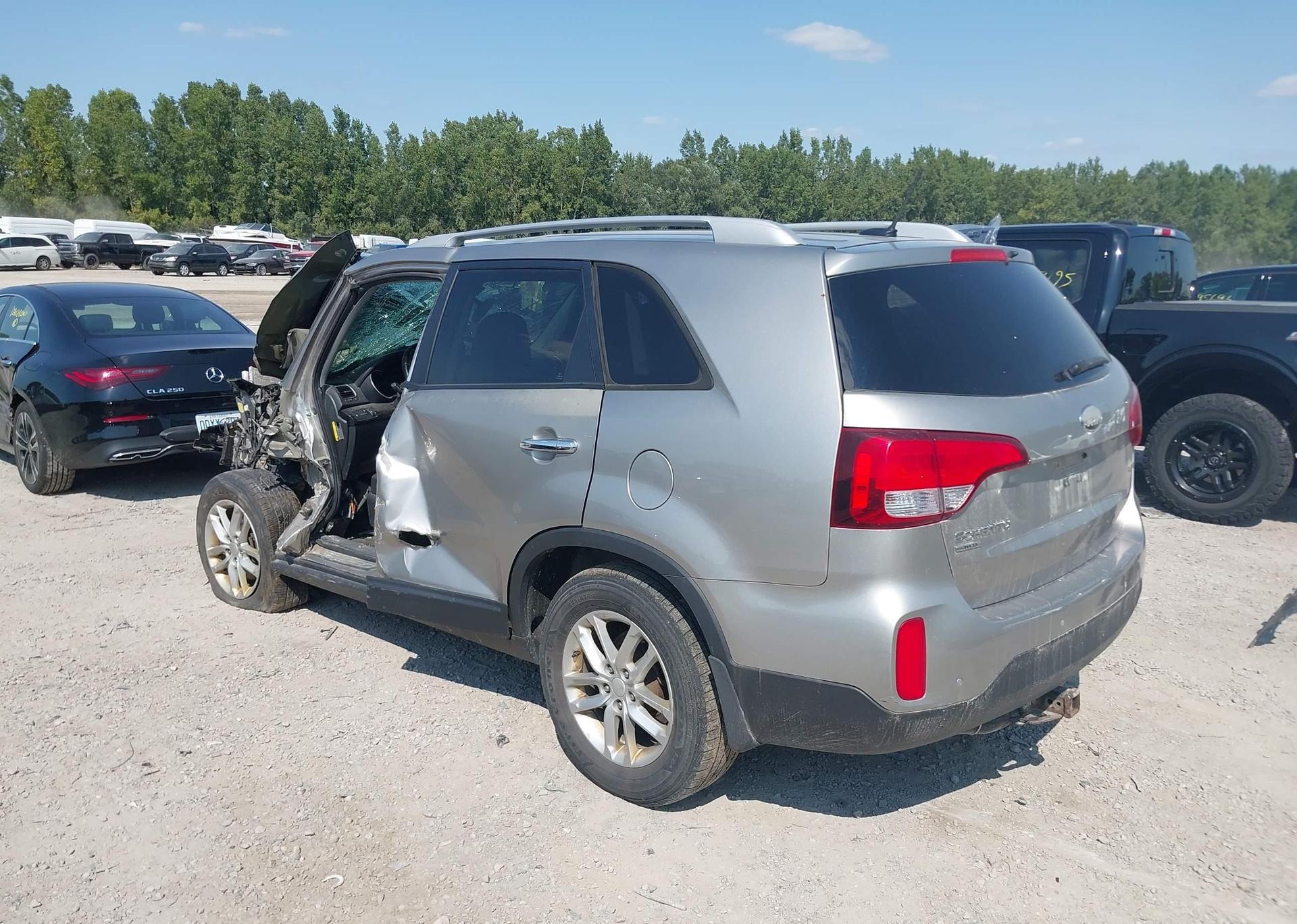 2014 KIA SORENTO LX V6
