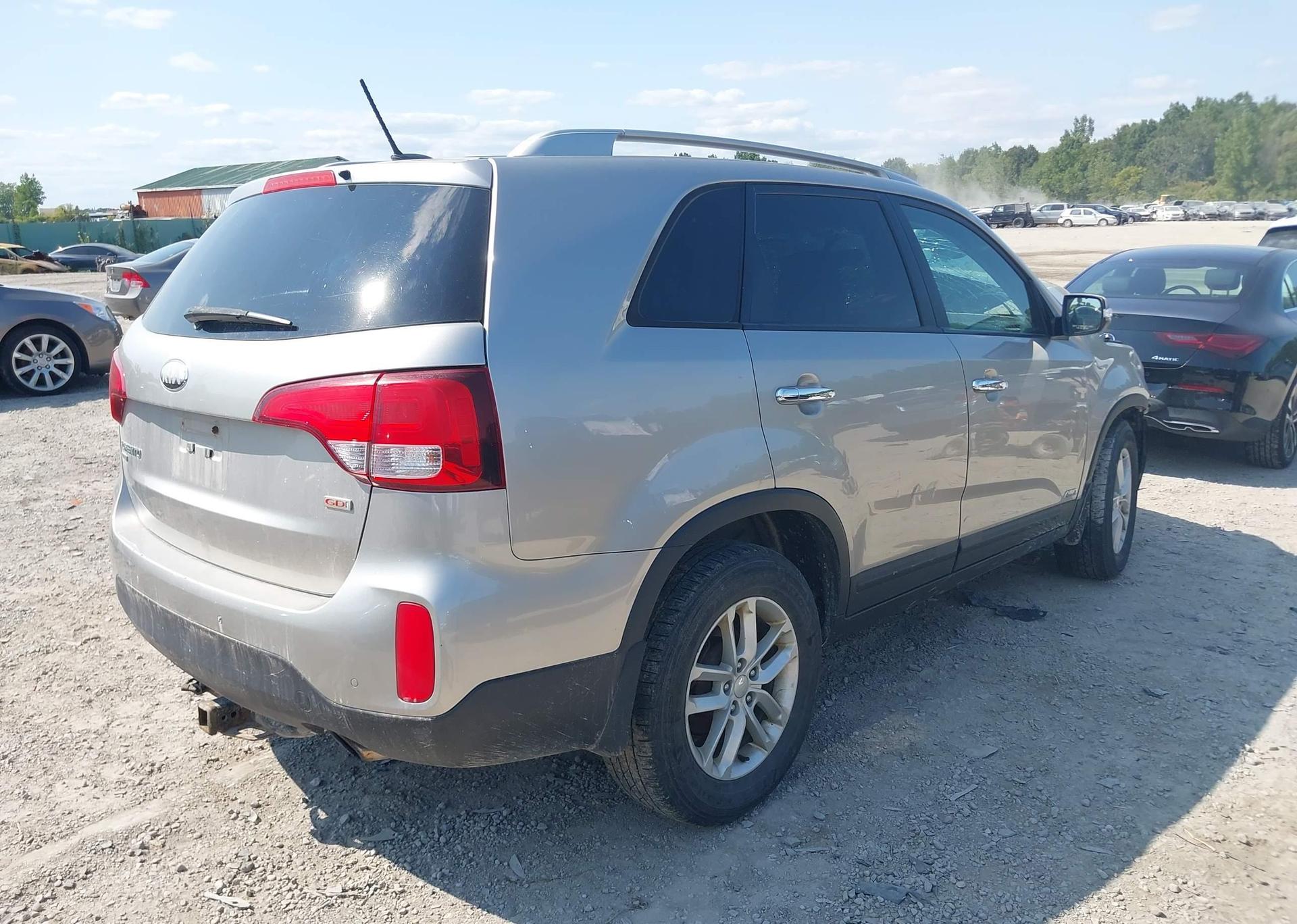 2014 KIA SORENTO LX V6