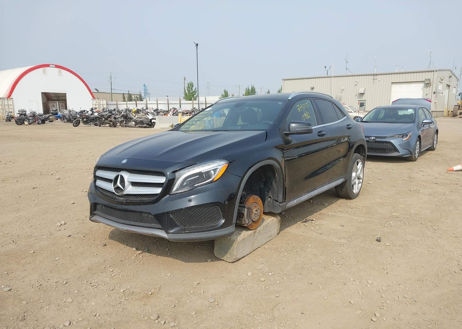 2015 MERCEDES-BENZ GLA 250 4MATIC