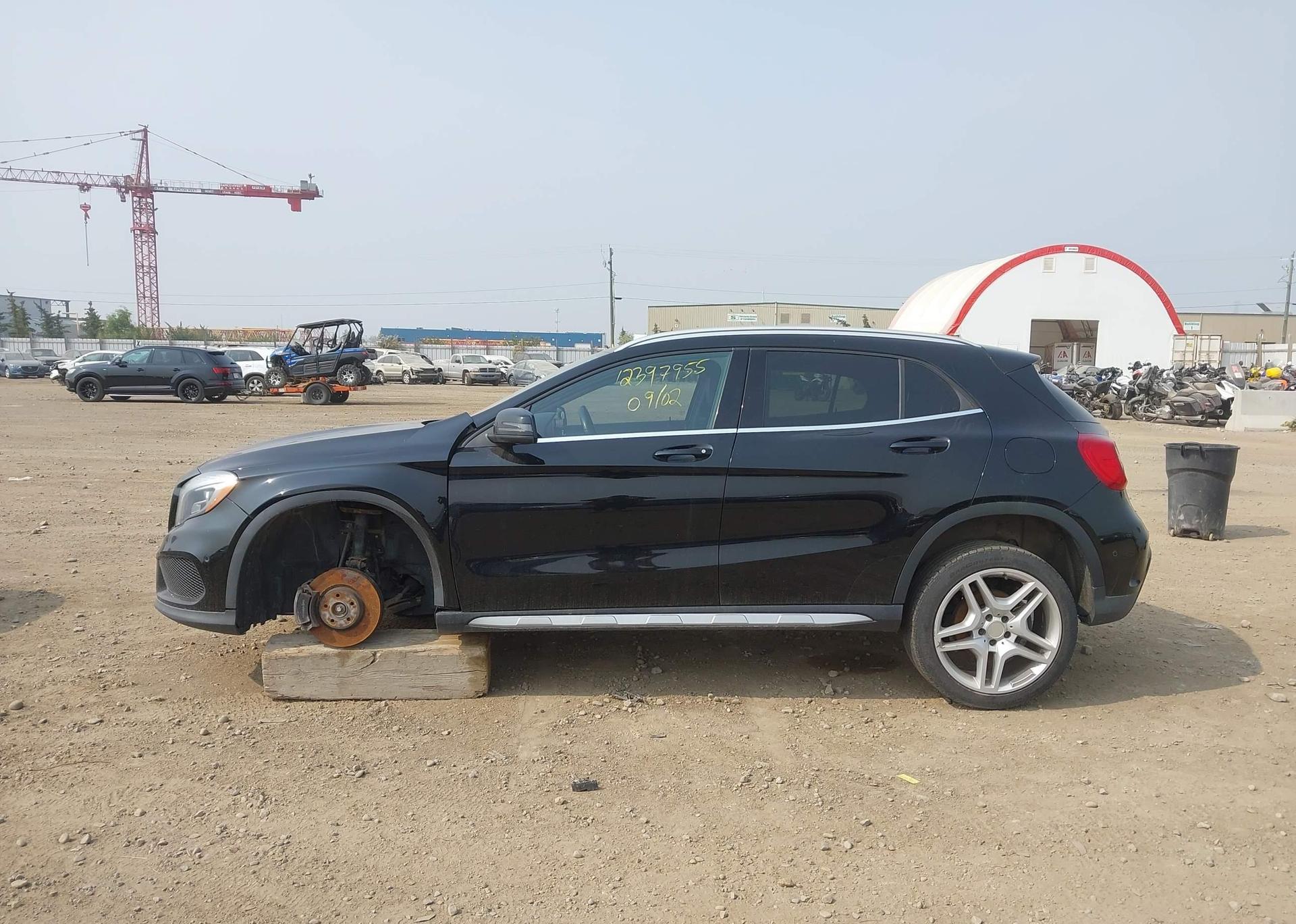 2015 MERCEDES-BENZ GLA 250 4MATIC