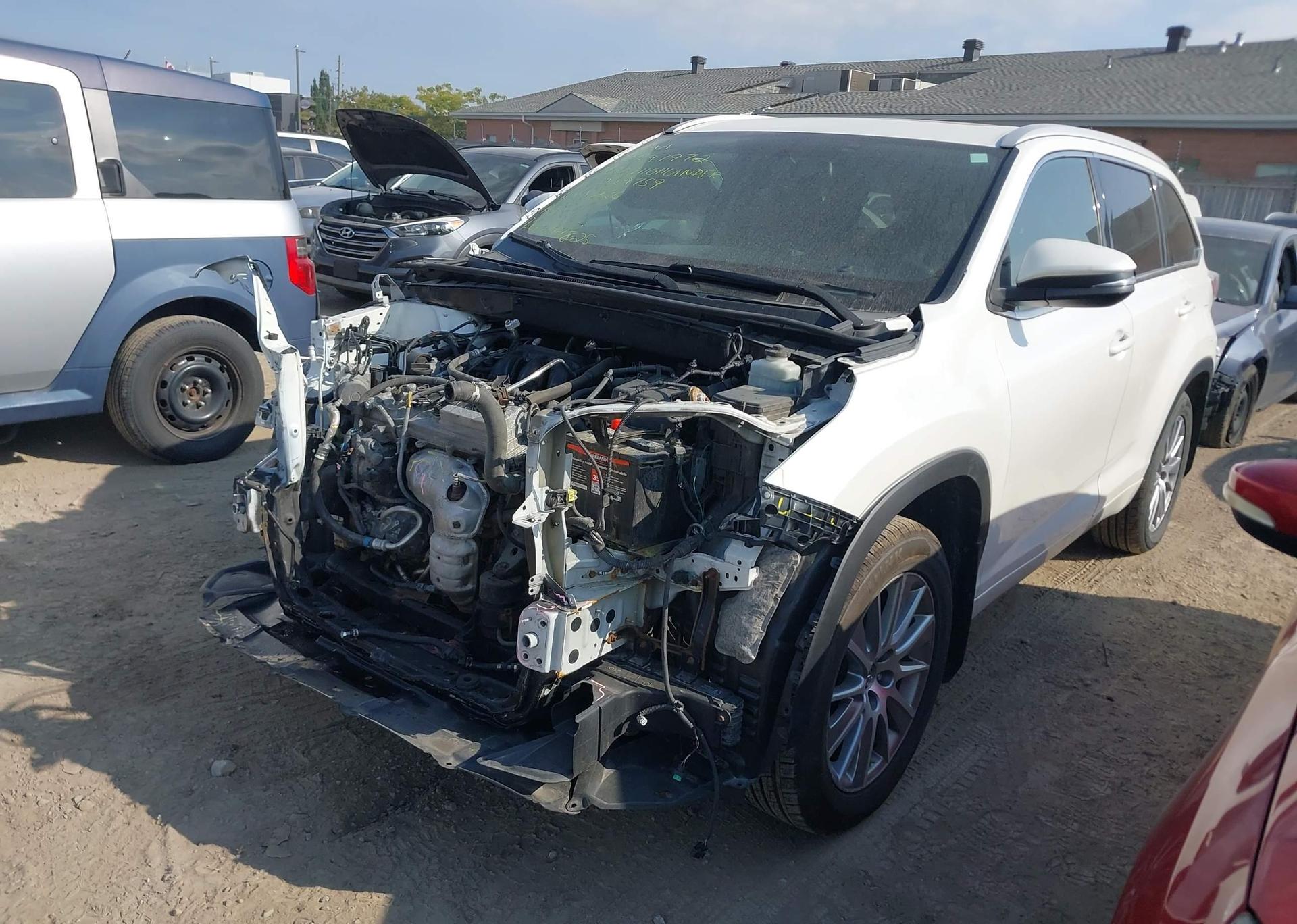 2016 TOYOTA highlander xle