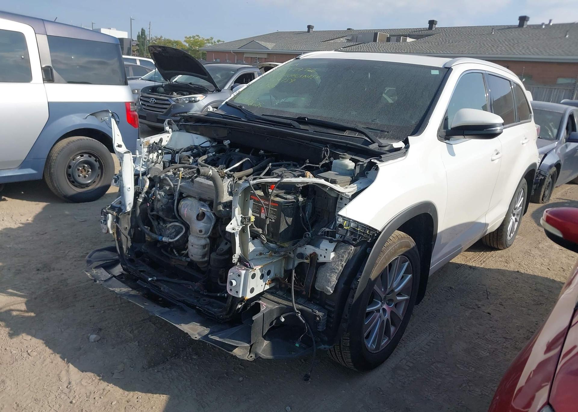 2016 TOYOTA highlander xle