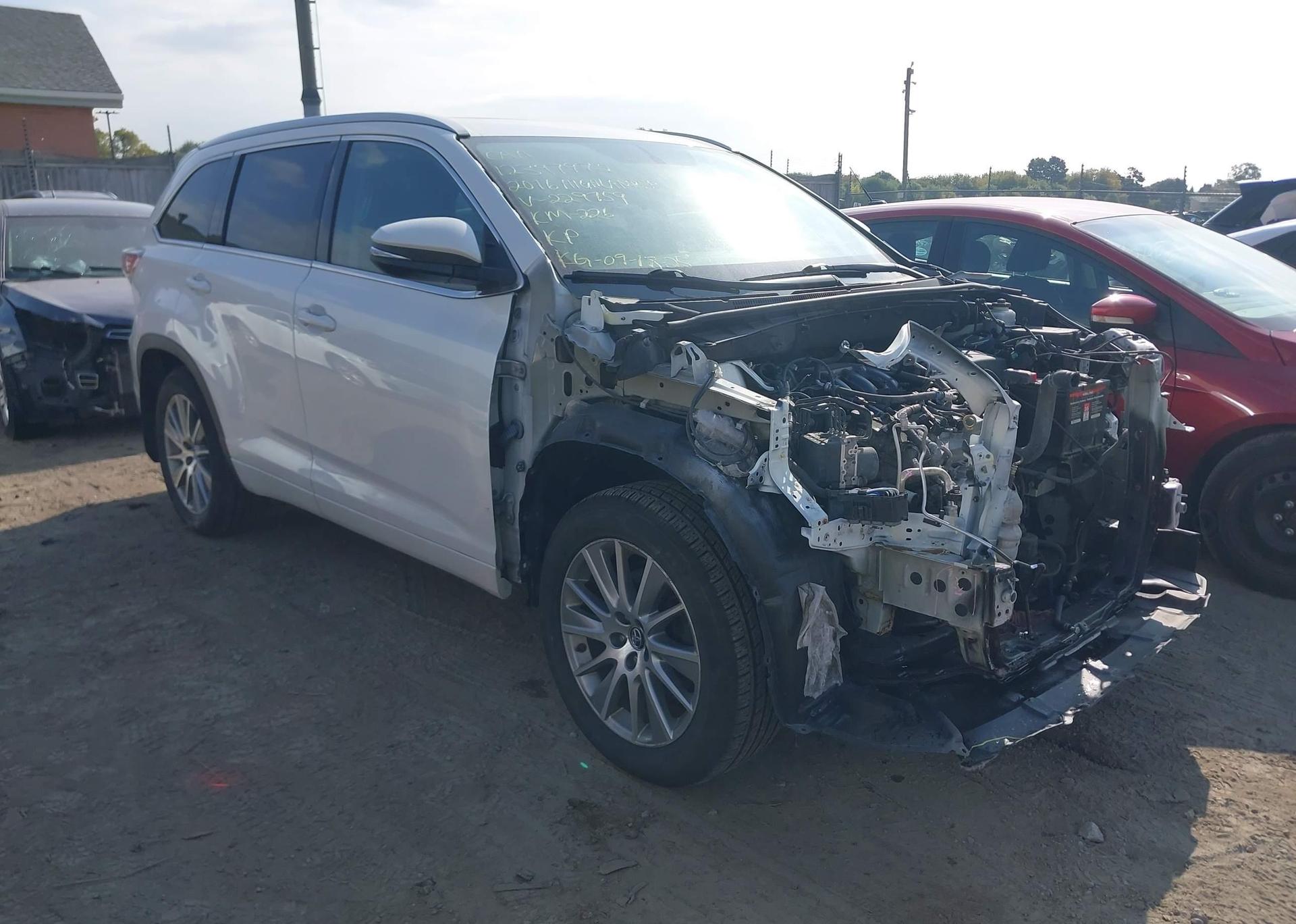 2016 TOYOTA highlander xle