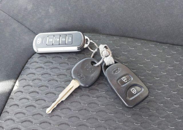 2011 HYUNDAI TUCSON GL