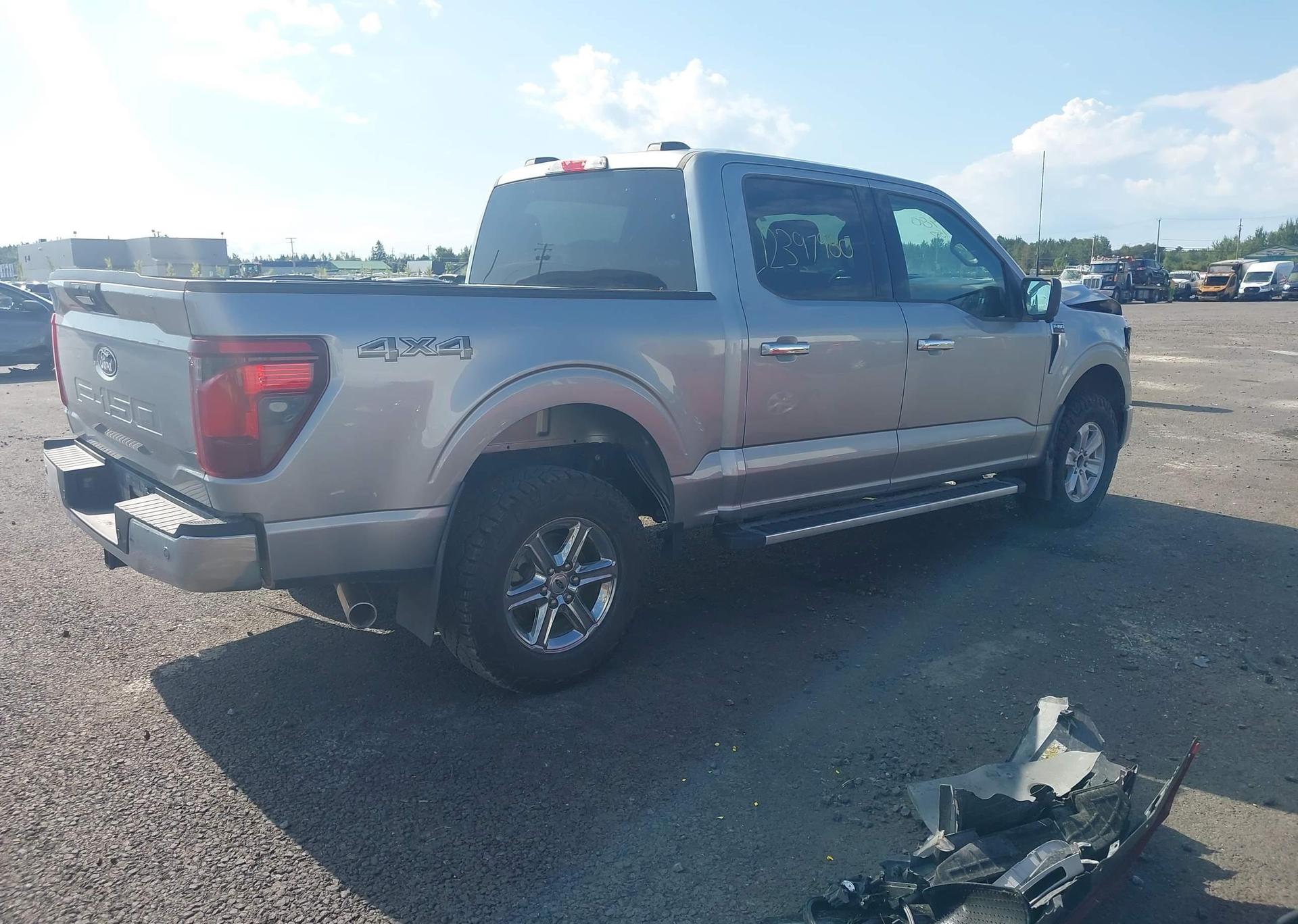 2024 FORD F150 XLT