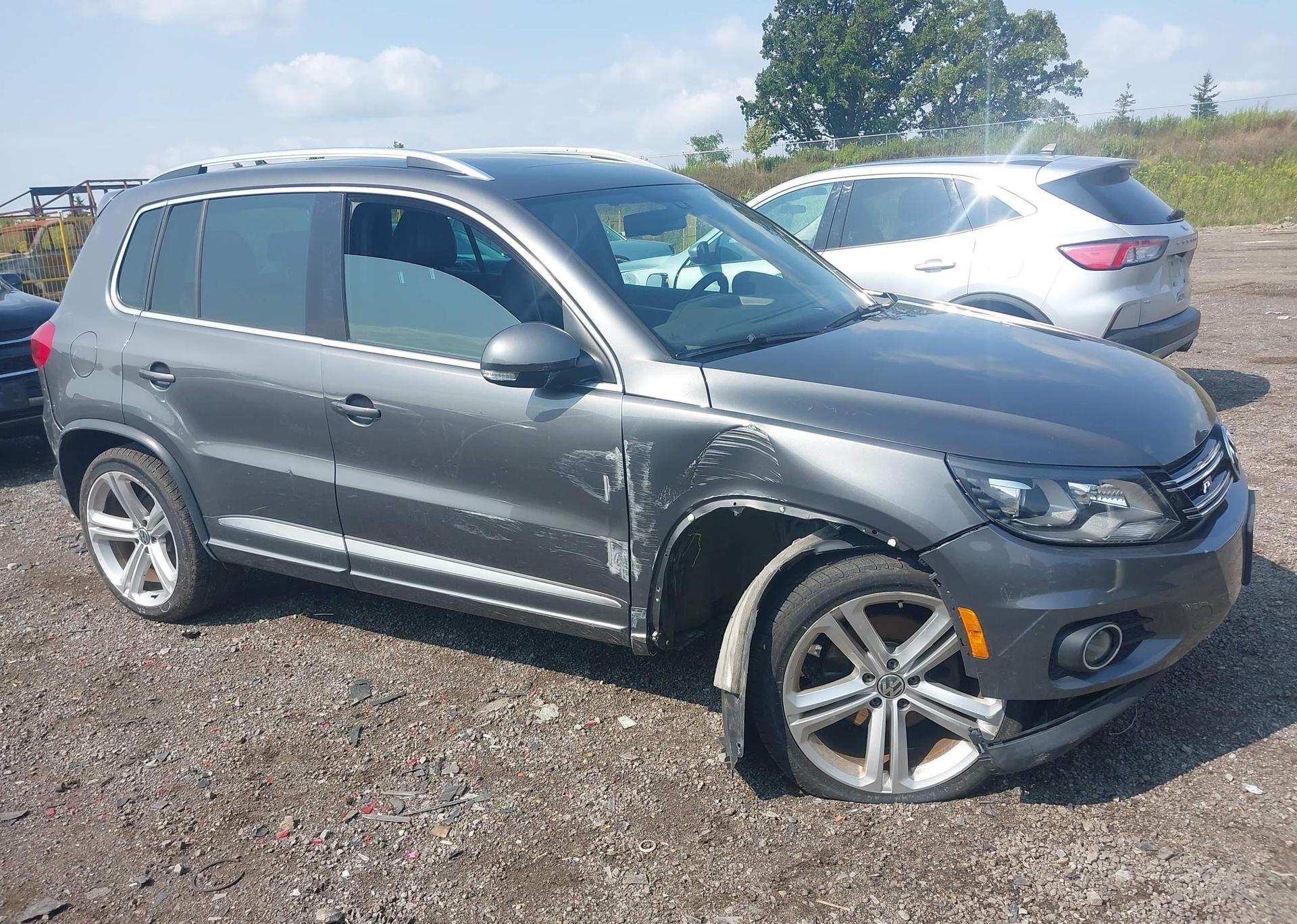 2015 VOLKSWAGEN TIGUAN COMFORTLINE