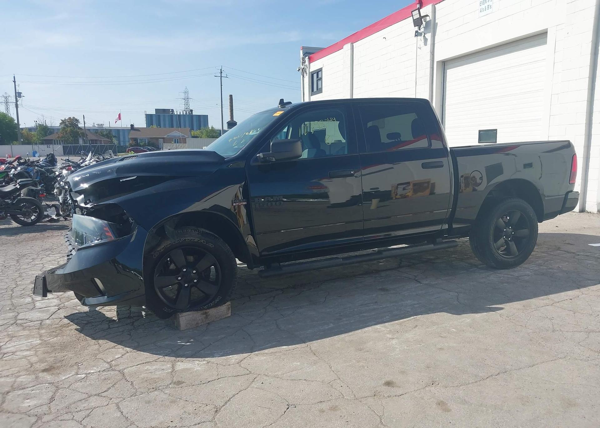 2022 RAM 1500 CLASSIC TRADESMAN