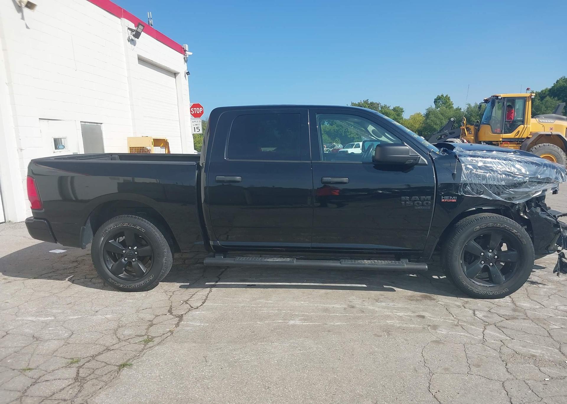 2022 RAM 1500 CLASSIC TRADESMAN