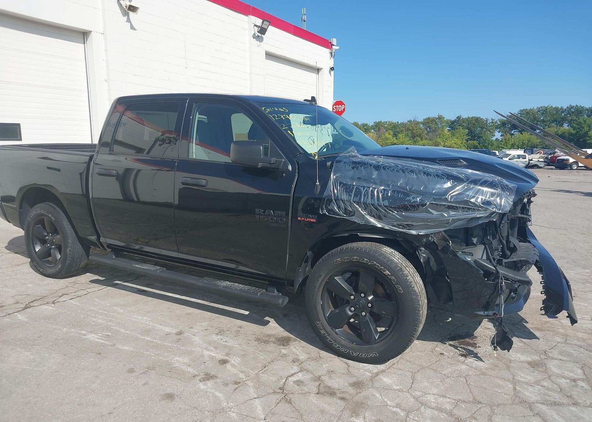 2022 RAM 1500 CLASSIC TRADESMAN
