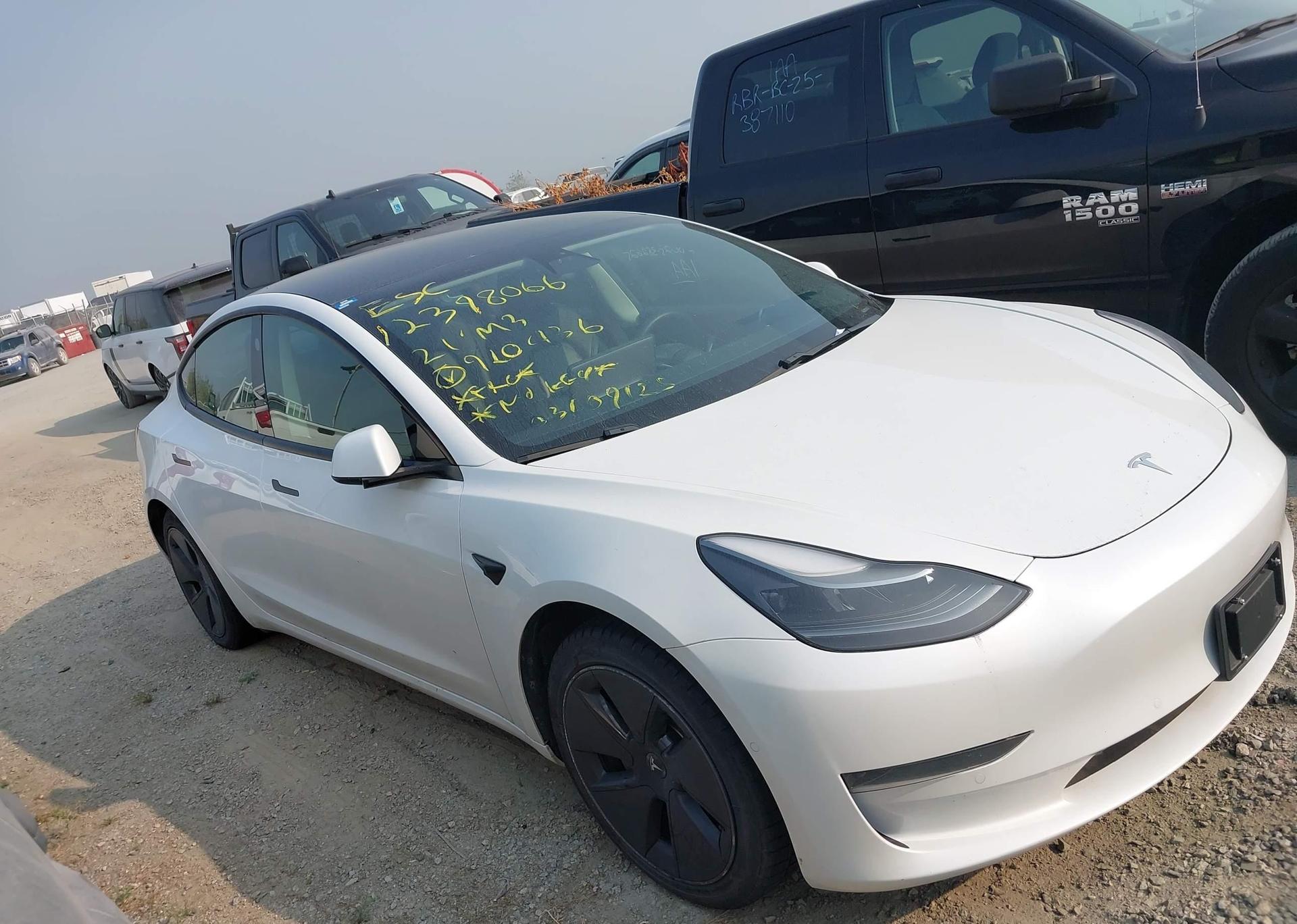 2021 TESLA MODEL 3