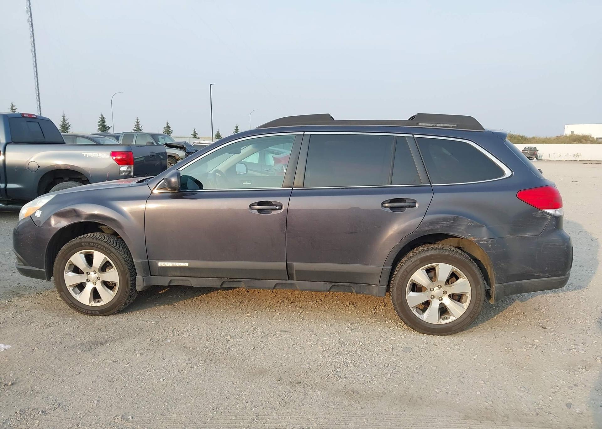 2010 SUBARU OUTBACK 3.6R PREMIUM