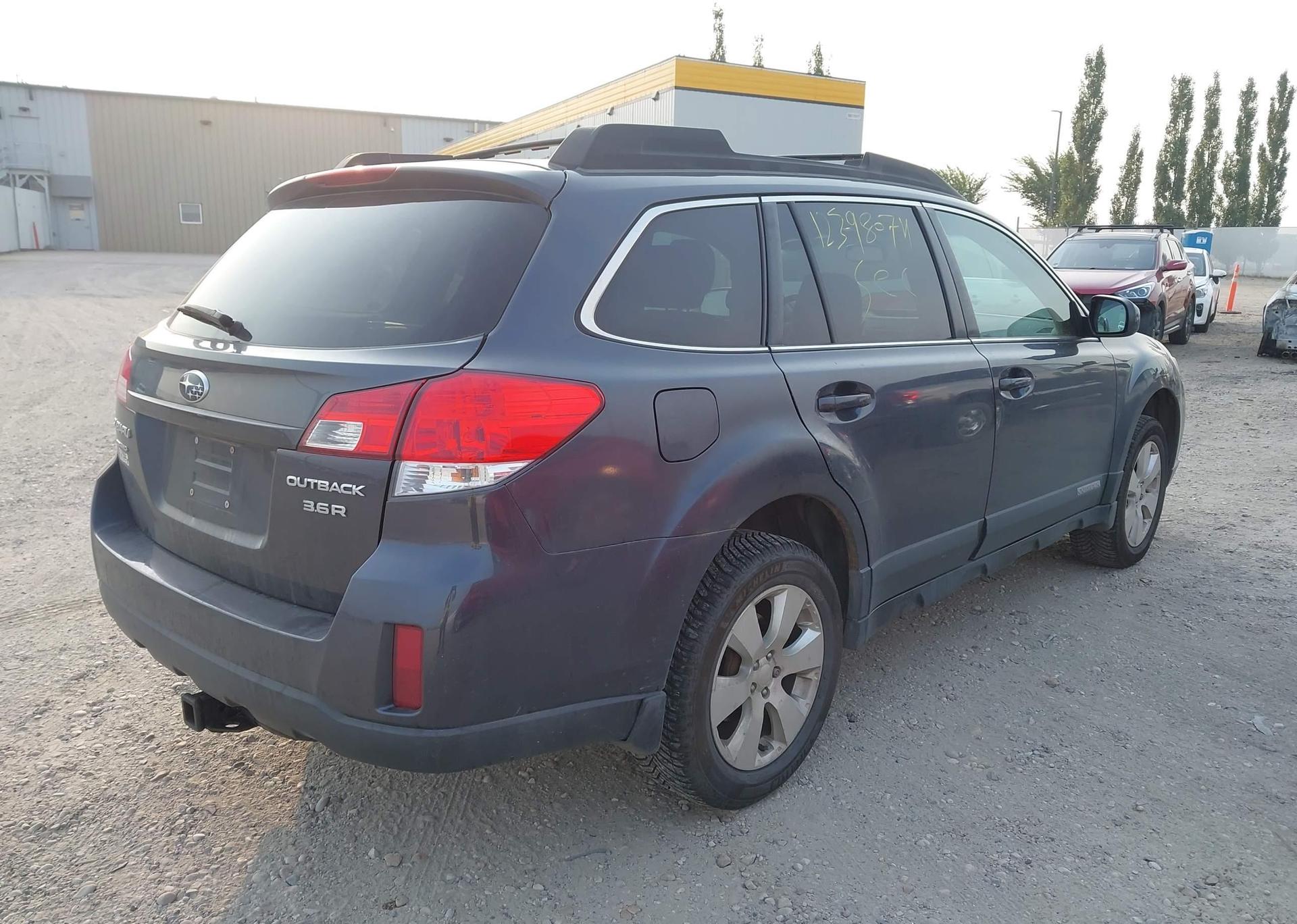 2010 SUBARU OUTBACK 3.6R PREMIUM