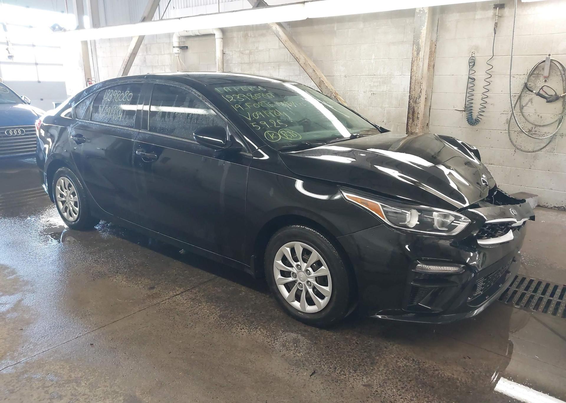 2019 KIA FORTE FE