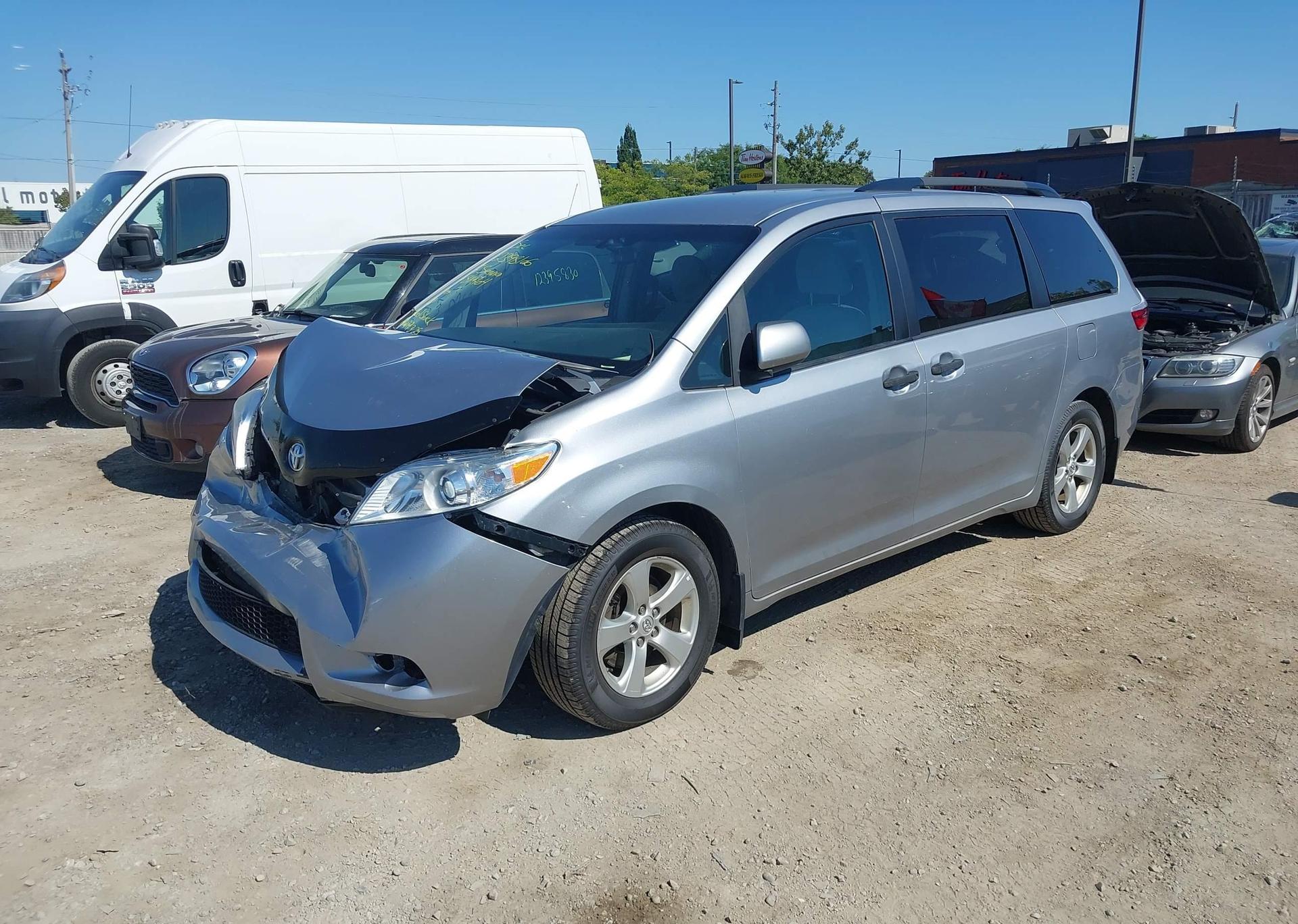 2017 TOYOTA SIENNA 7 PASSENGER