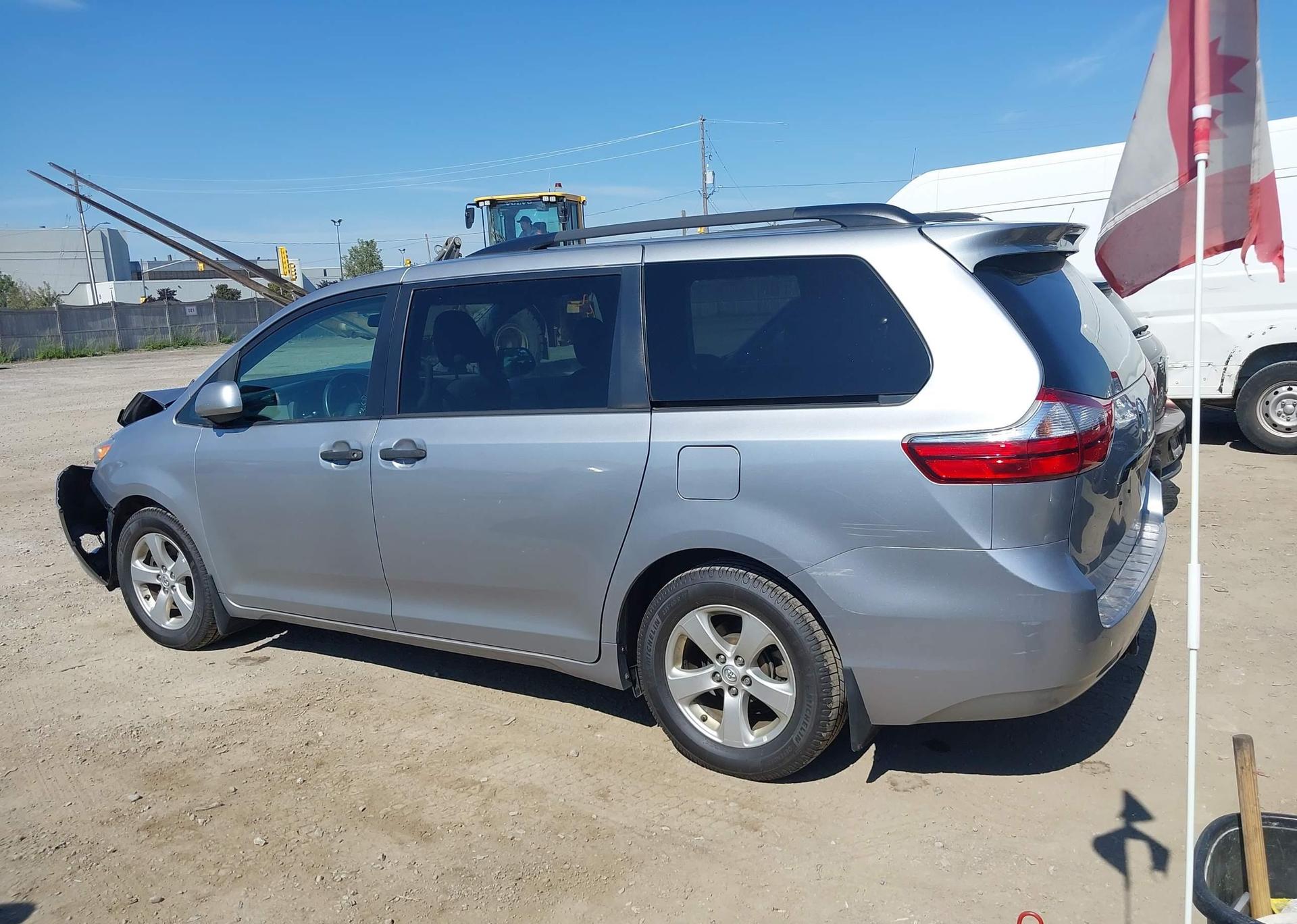 2017 TOYOTA SIENNA 7 PASSENGER