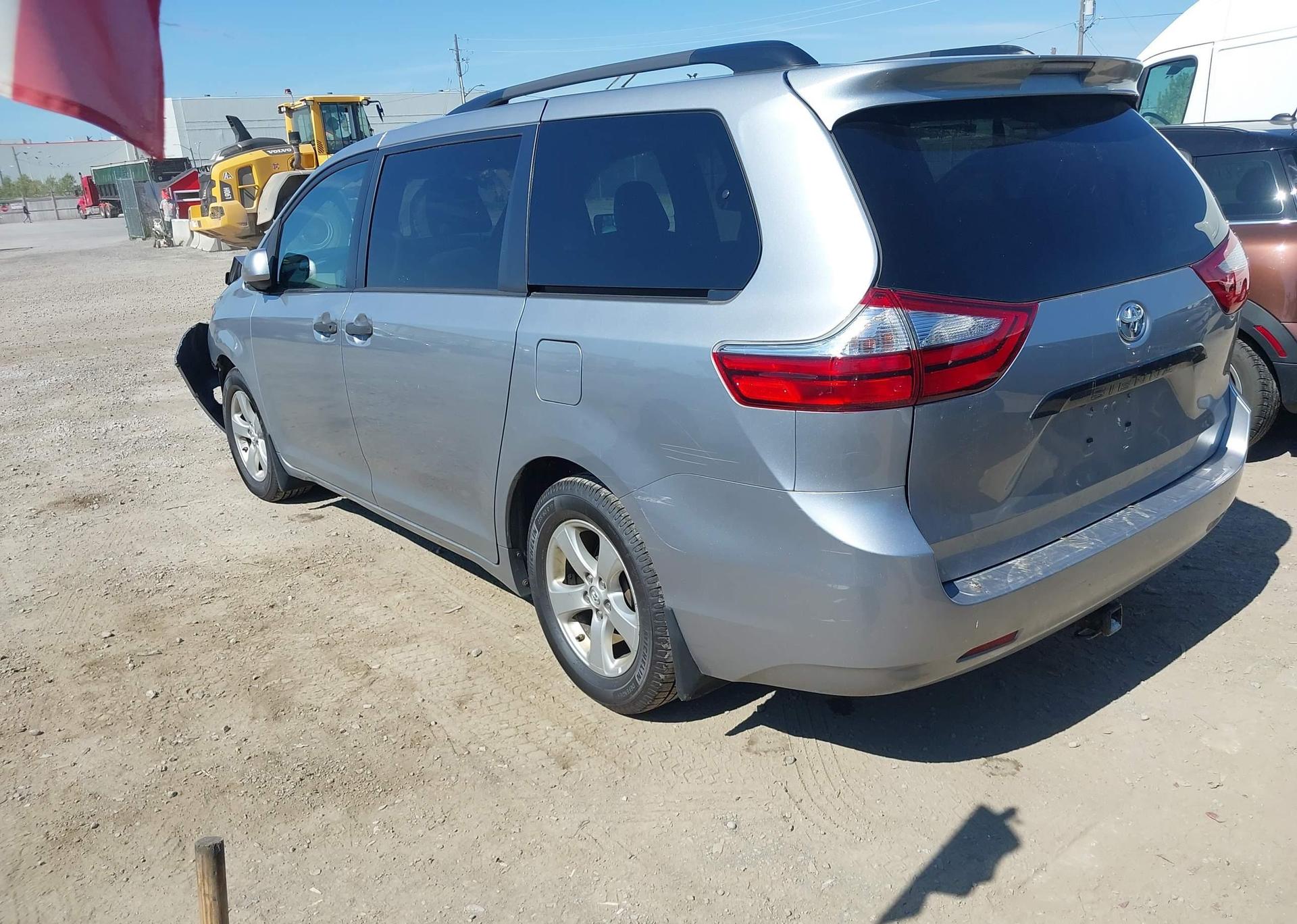 2017 TOYOTA SIENNA 7 PASSENGER
